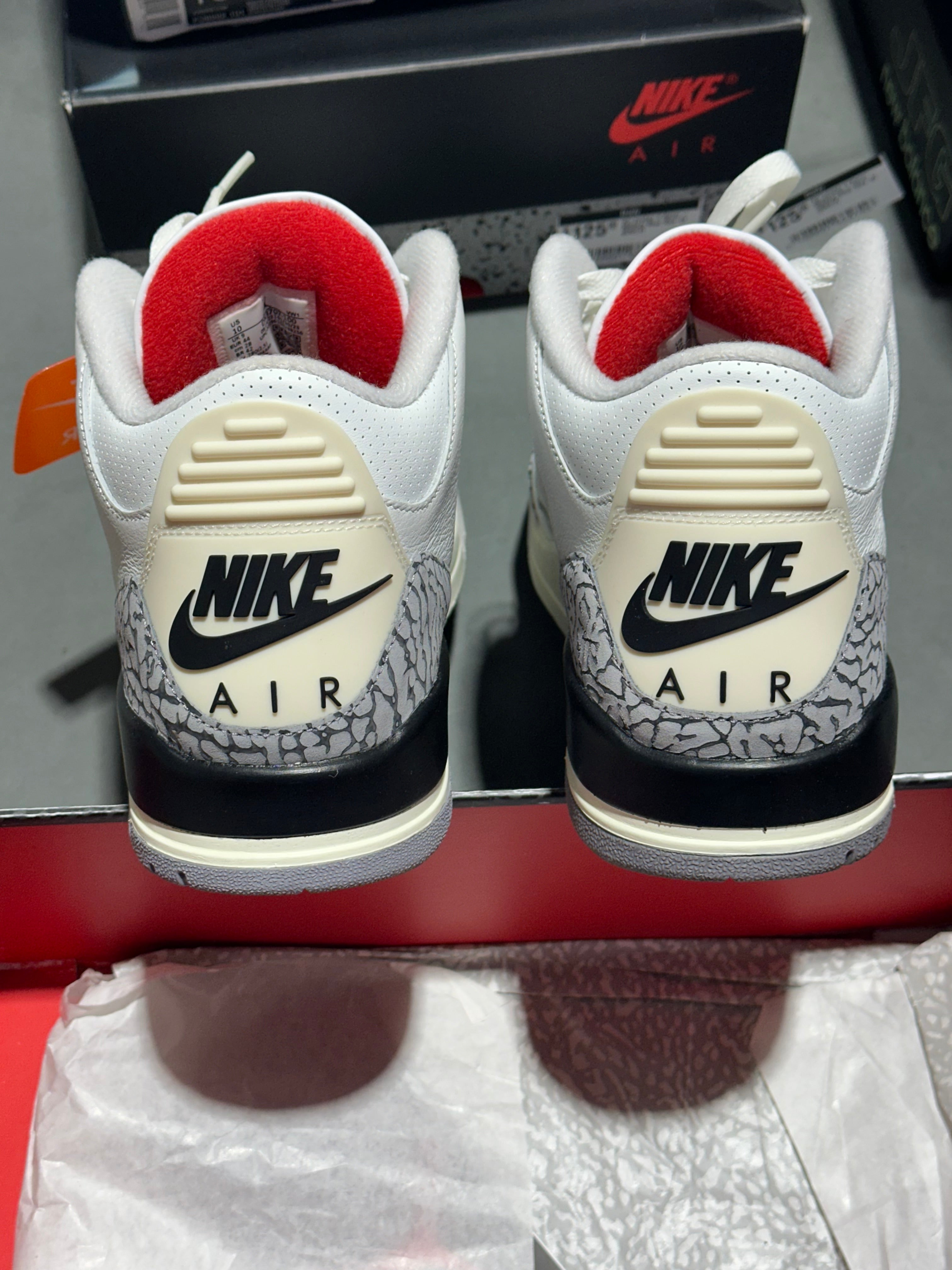 Air Jordan 4 Retro -  White Cement Size 9.5
