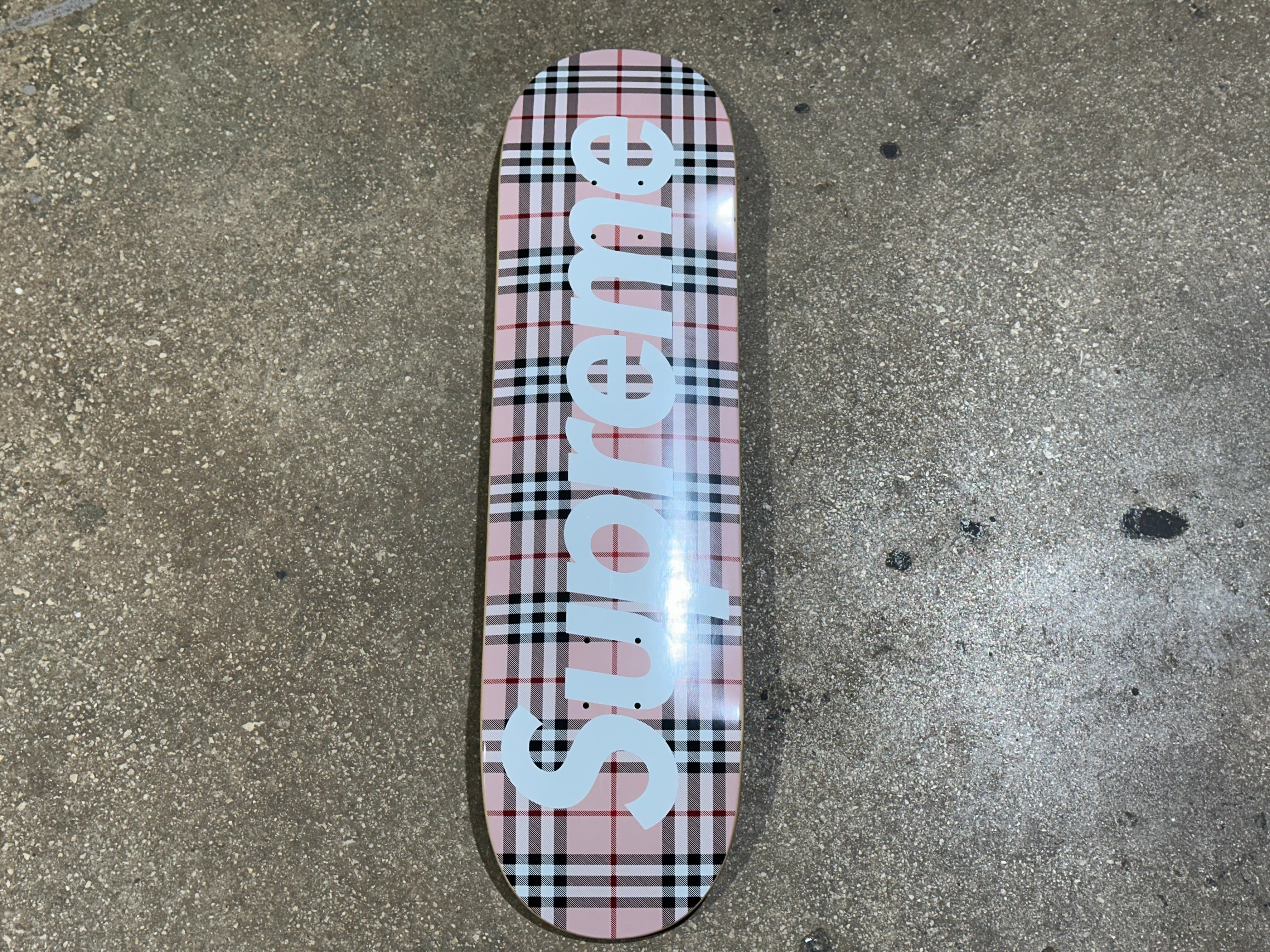 NEW Supreme x Burberry Deck - Pink