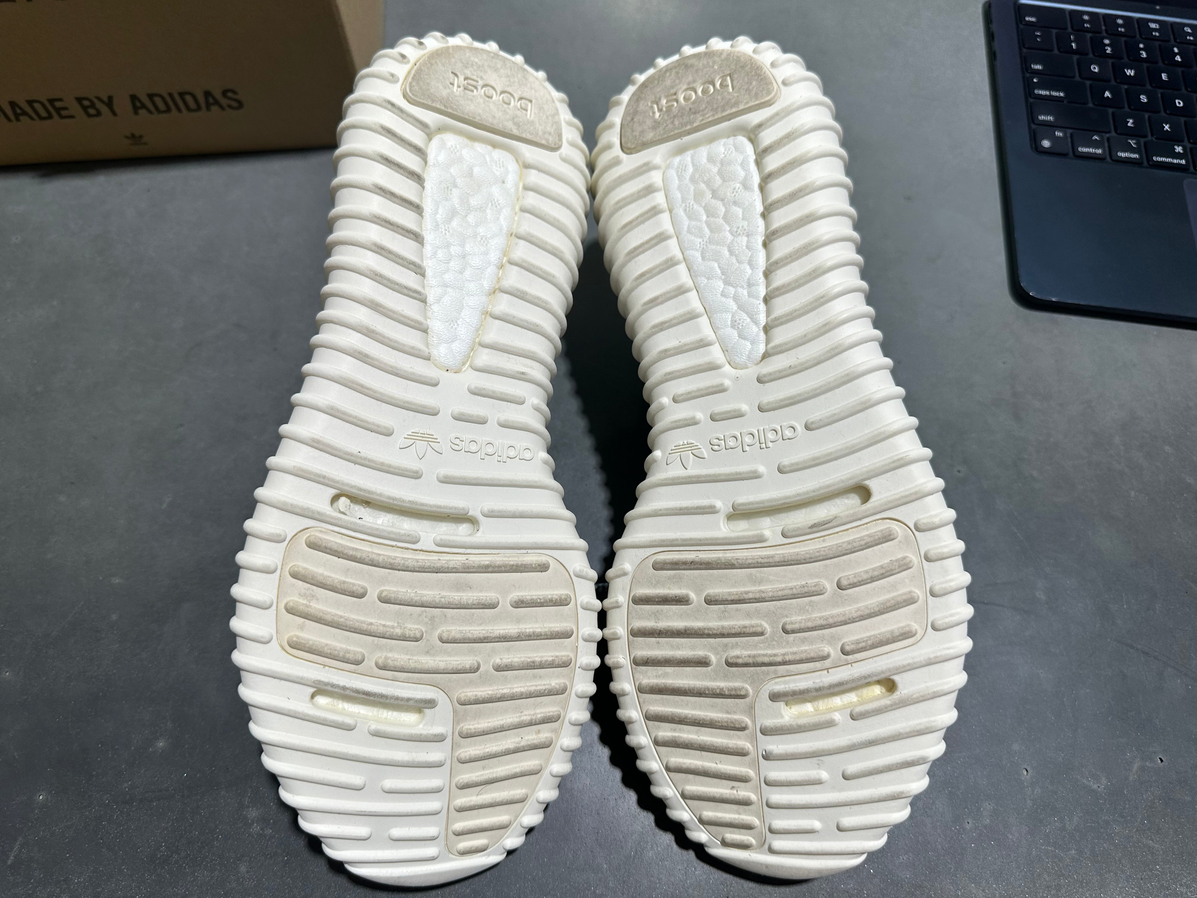 adidas Yeezy Boost 350 - Turtledove 2022 Size 10