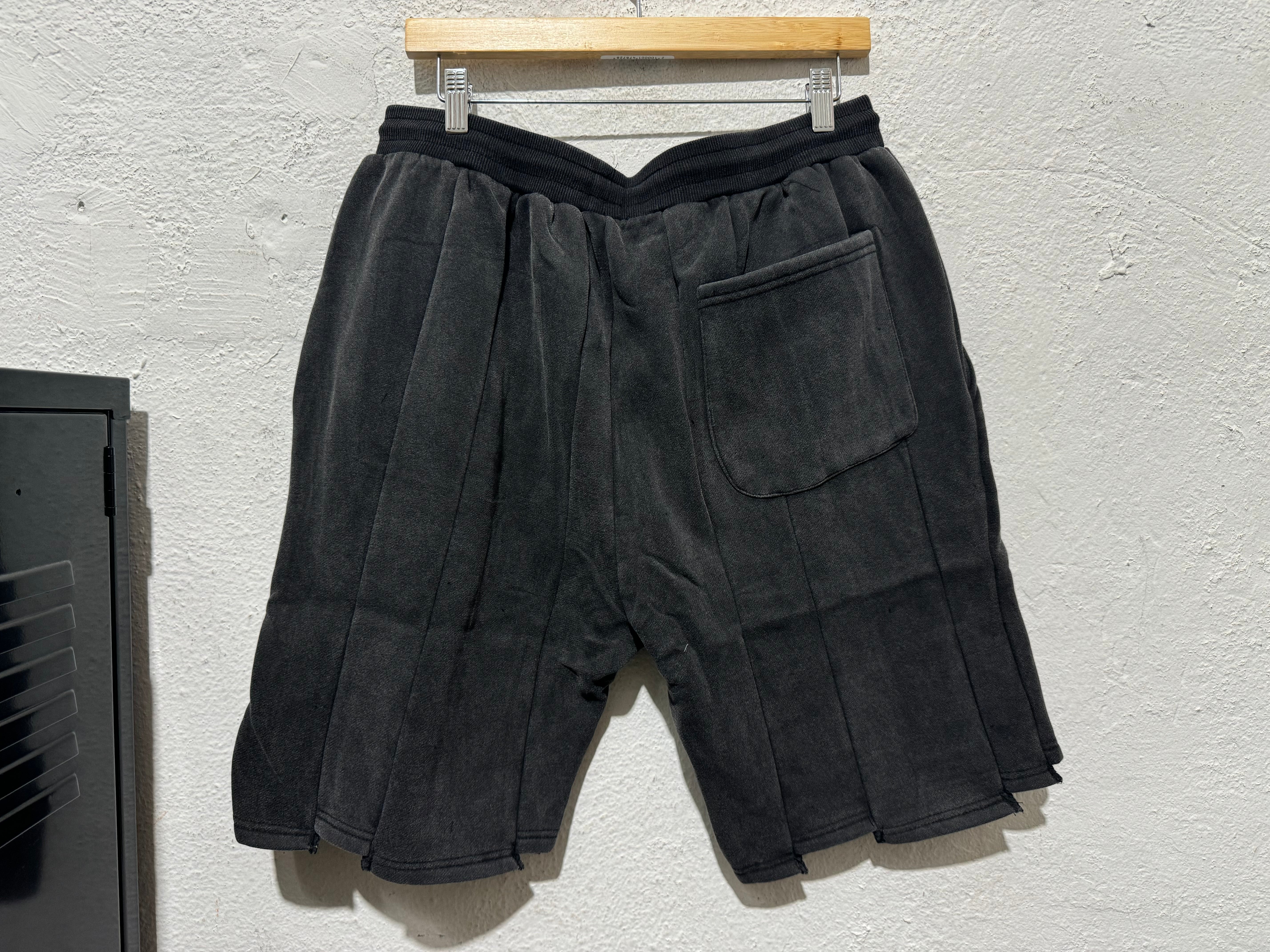 NEW GV Gallery Black Lobster Shorts