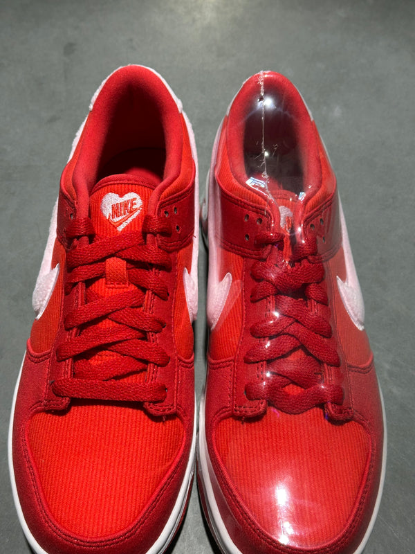 Nike Dunk Low (GS) - Valentine's Day 2024 Size 6Y