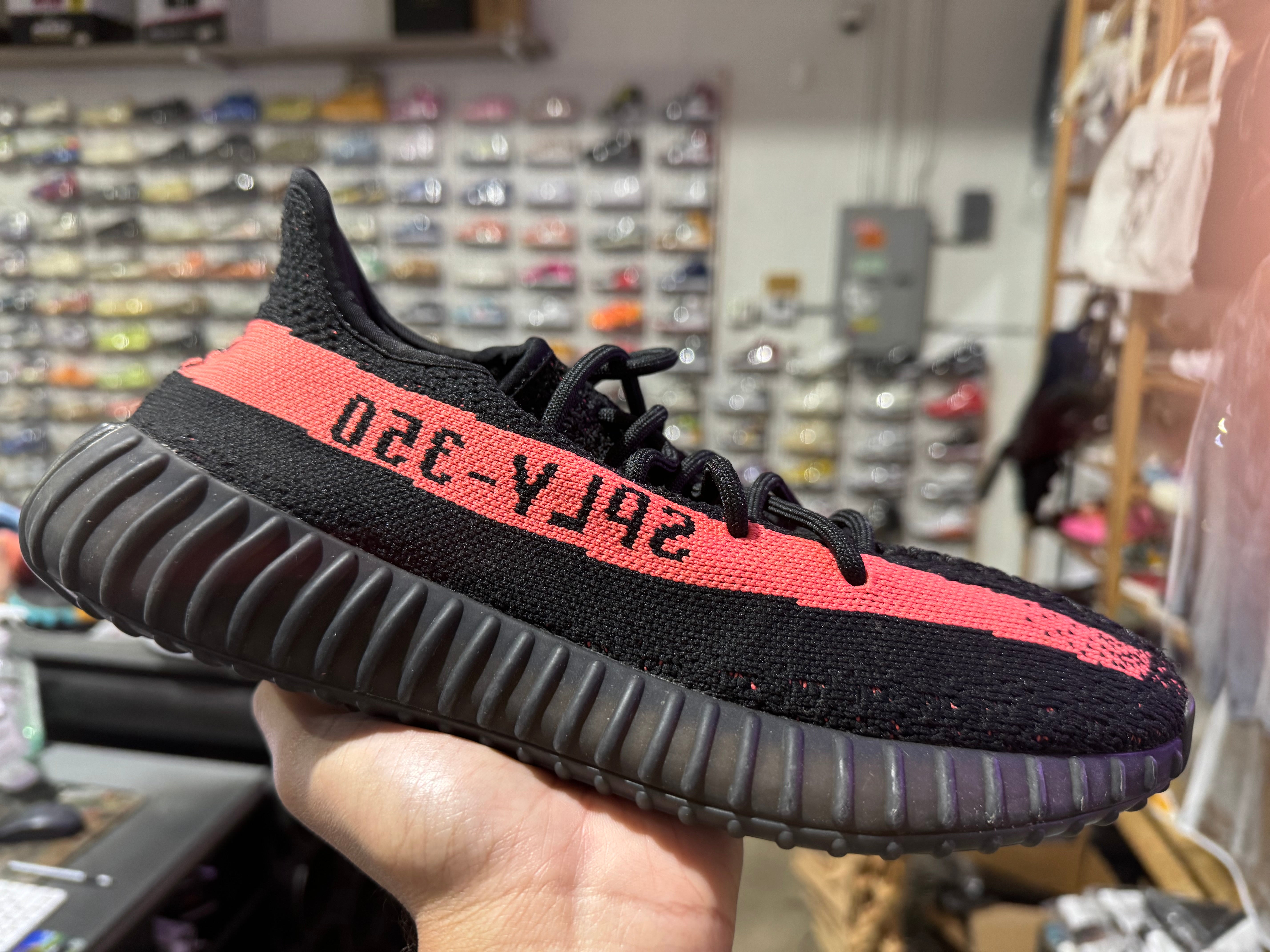 adidas Yeezy Boost 350 V2 - Solar Red Size 8.5