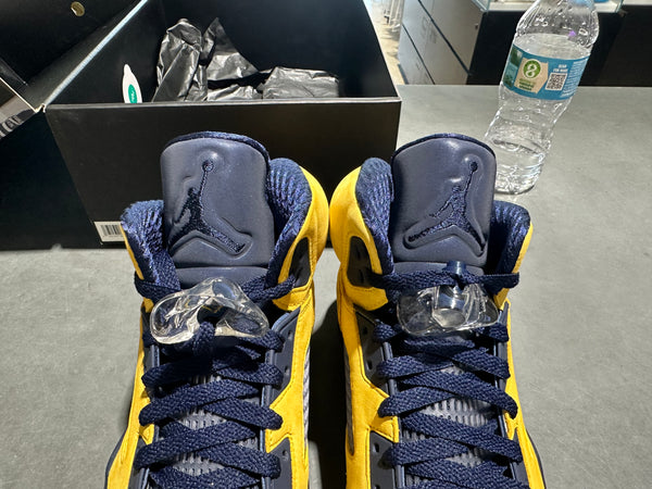 Air Jordan 5 Retro - Michigan 2019 Size 10