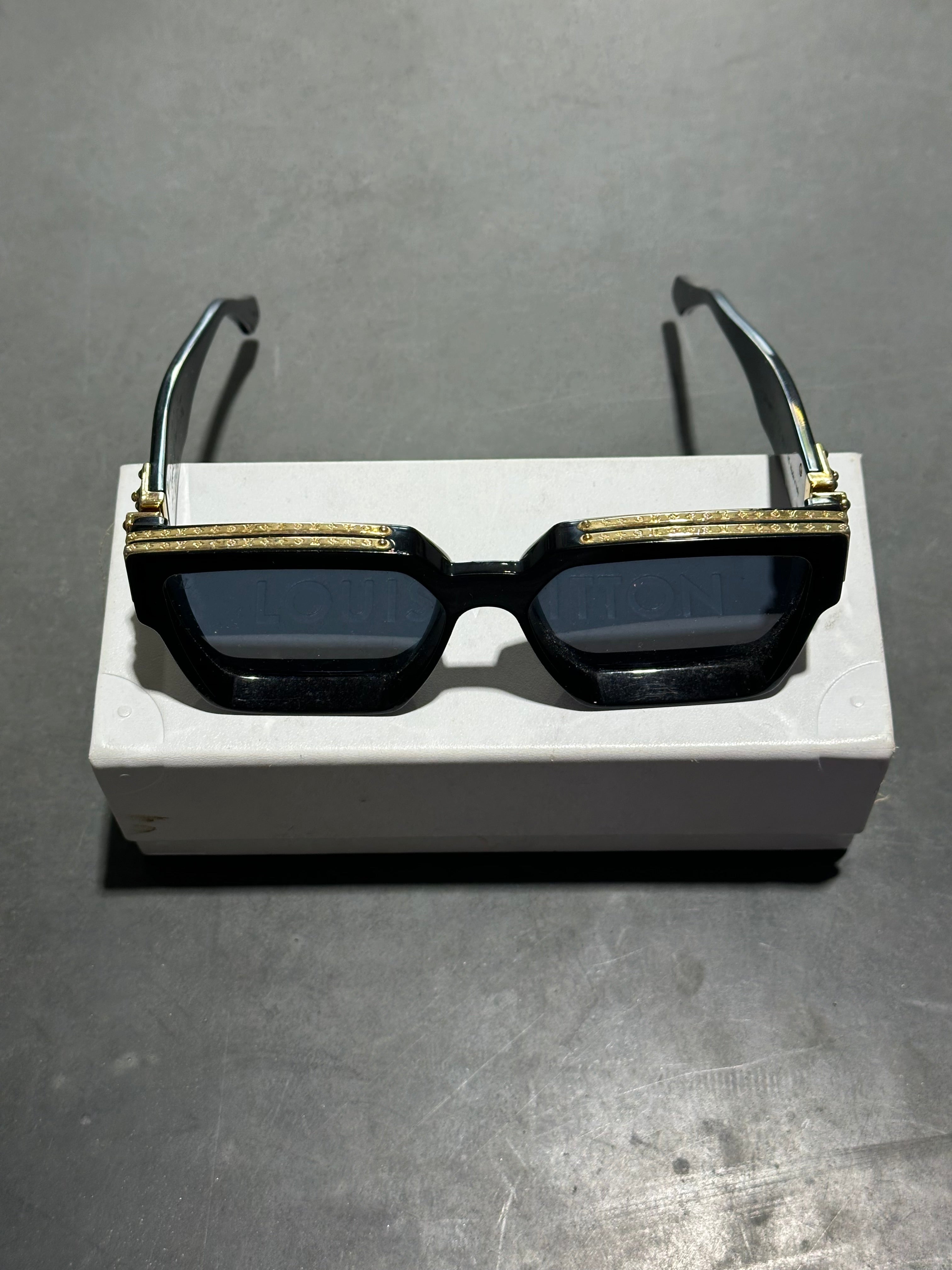 USED Louis Vuitton 1.1 Millionaires Sunglasses - Black