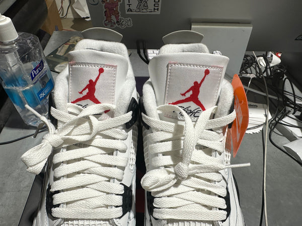 Air Jordan 4 Retro - White Cement Size 10