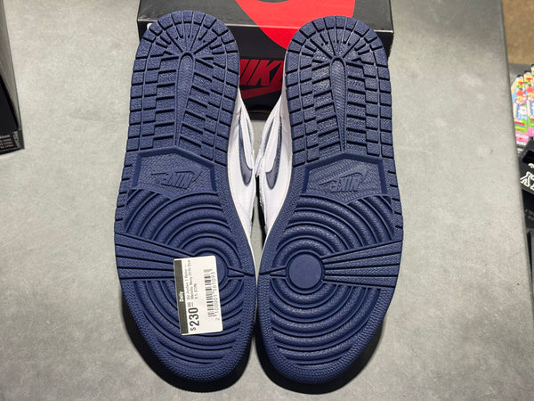 Air Jordan 1 Retro - Metallic Navy 2016 Size 8.5
