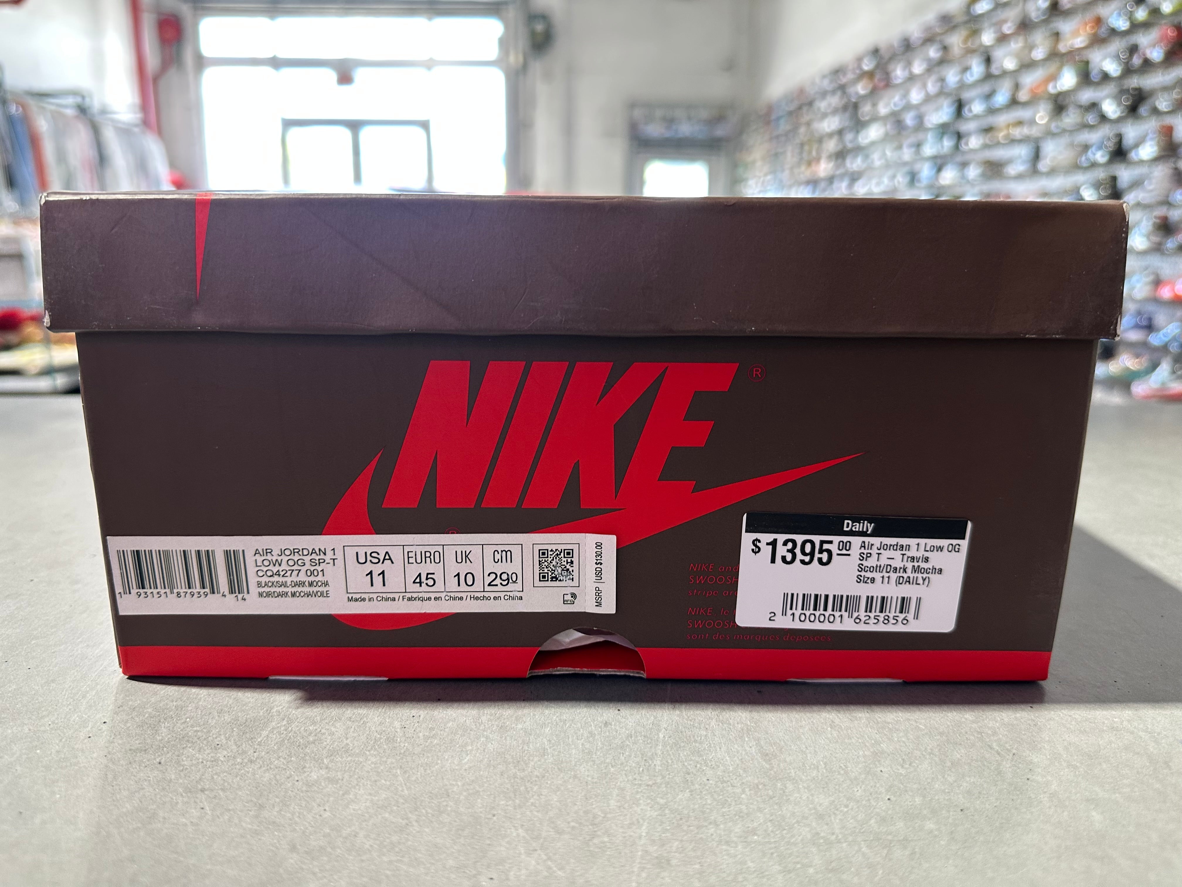 Air Jordan 1 Low OG SP T - Travis Scott/Dark Mocha Size 11