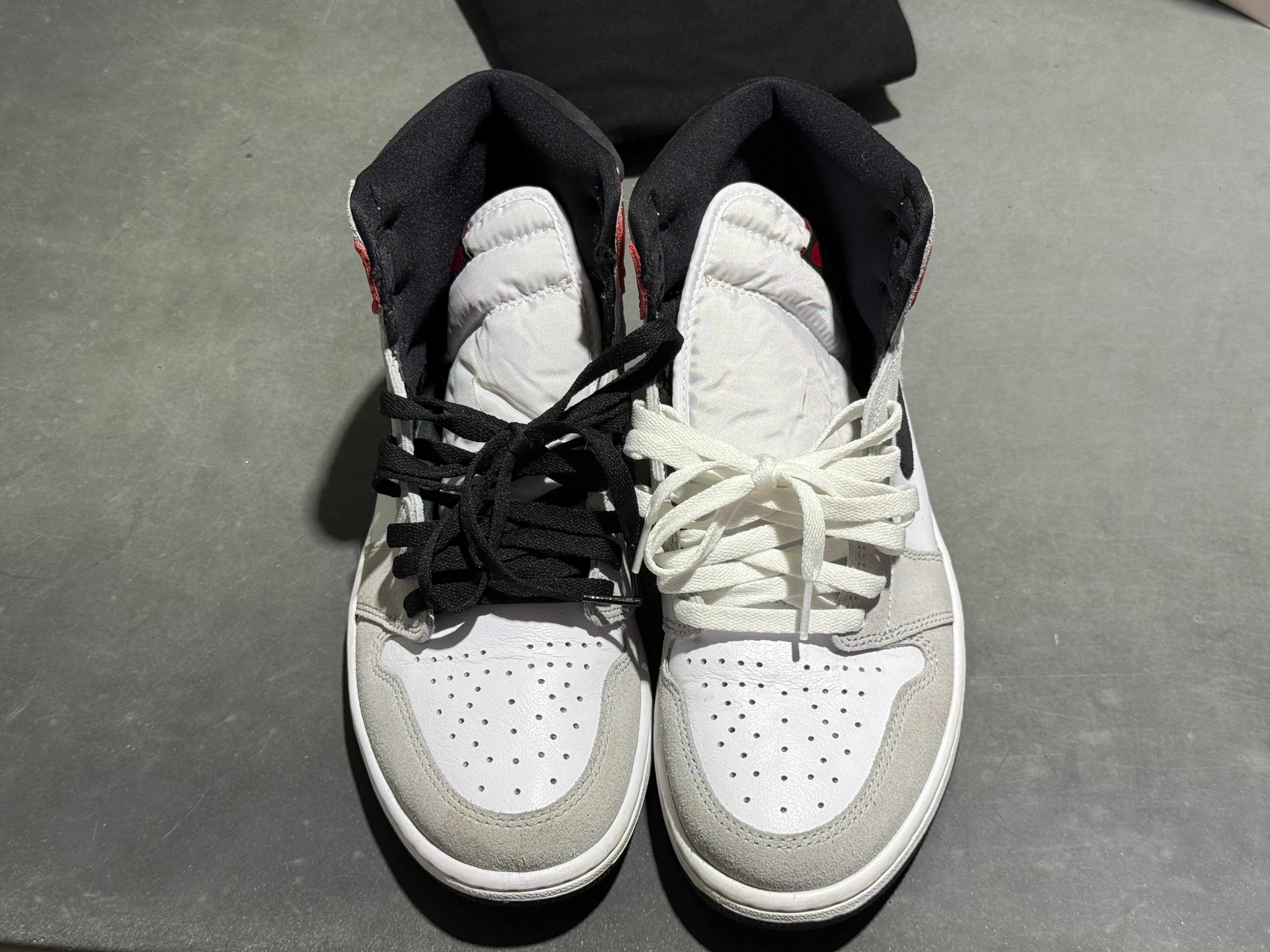 Air Jordan 1 Retro High OG - Light Smoke Size 10