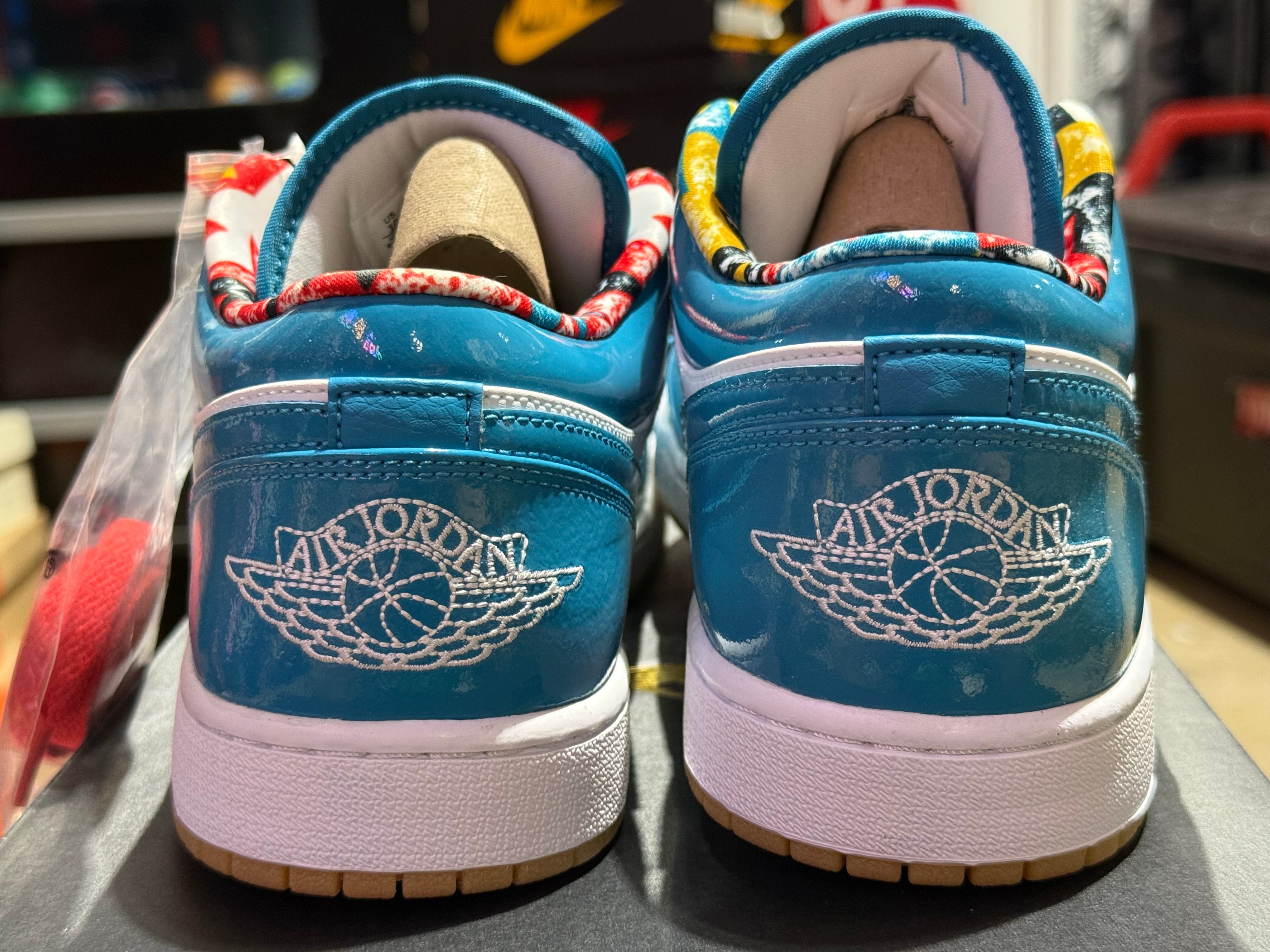 Air Jordan 1 Low SE - Barcelona/Cyber Teal Size 10