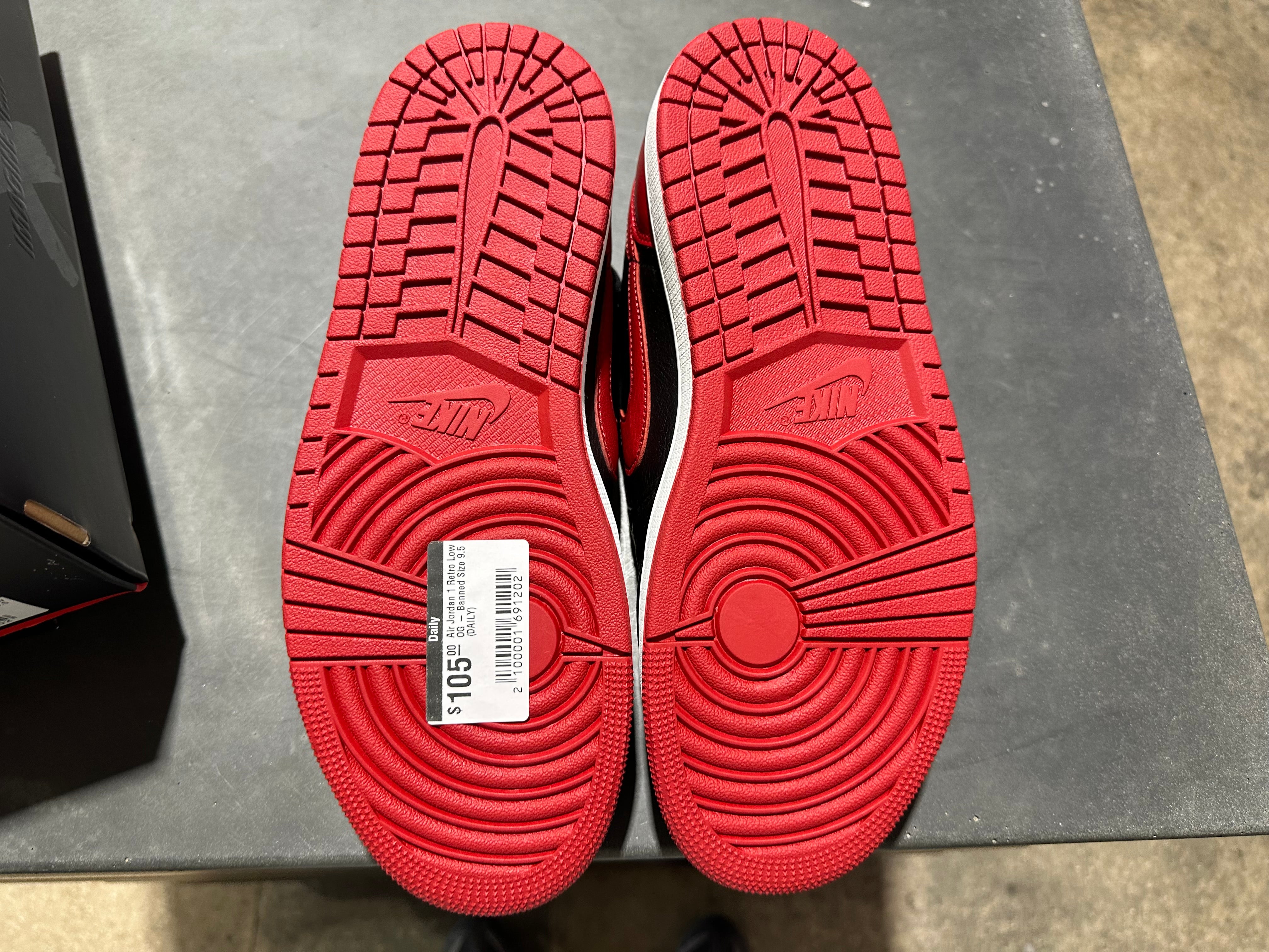 Air Jordan 1 Retro Low OG - Banned Size 9.5