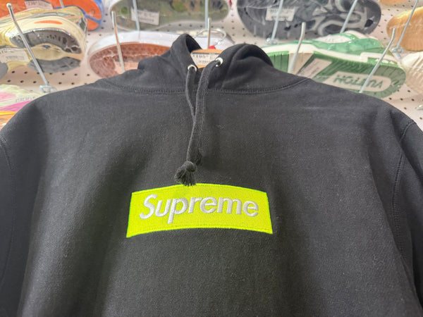 USED Supreme FW17 Box Logo Hoodie - Black/Neon Size Large