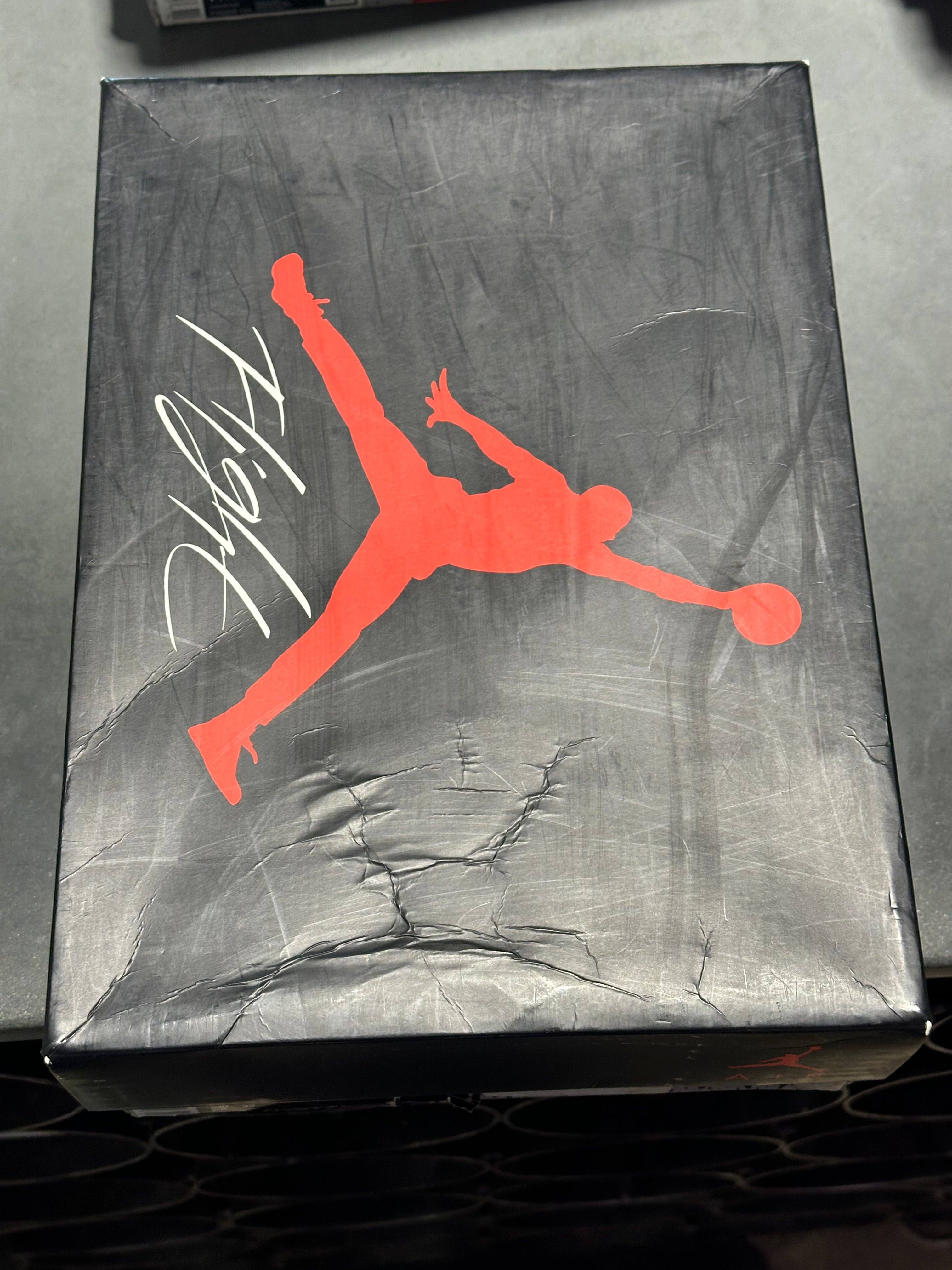 Air Jordan 4 Retro - Bred 2019 Size 10