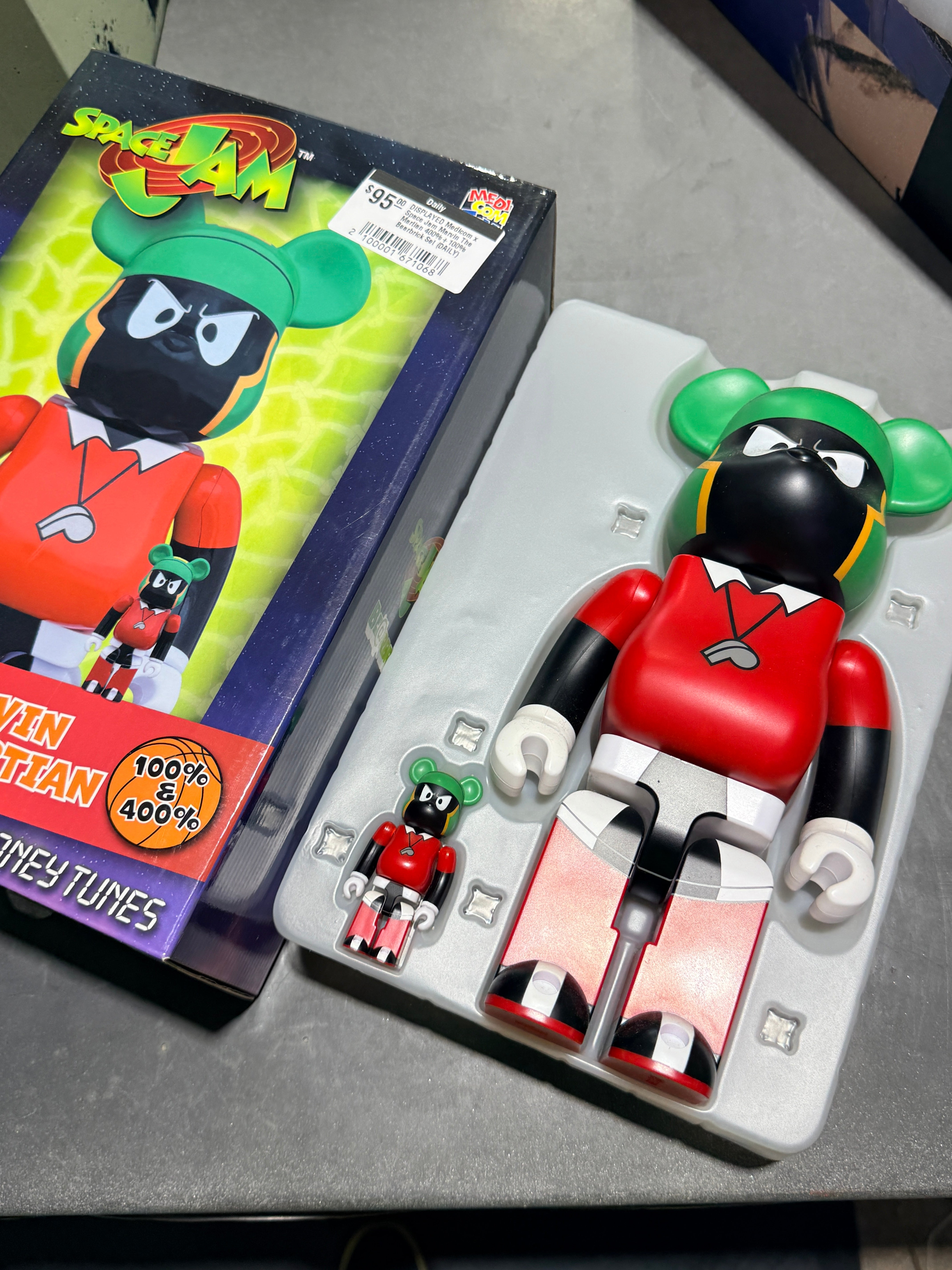 DISPLAYED Medicom x Space Jam Marvin The Martian 400%+100% Bearbrick Set
