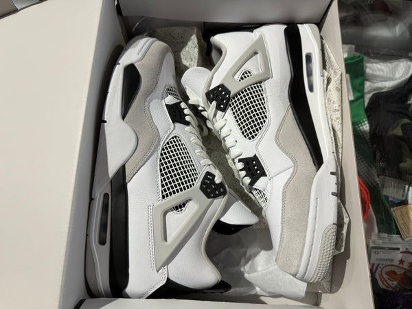 Air Jordan 4 Retro - Military Black Size 11