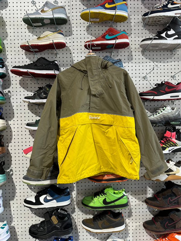 NEW Supreme GORE-TEX Anorak SS24 - Yellow Size Small