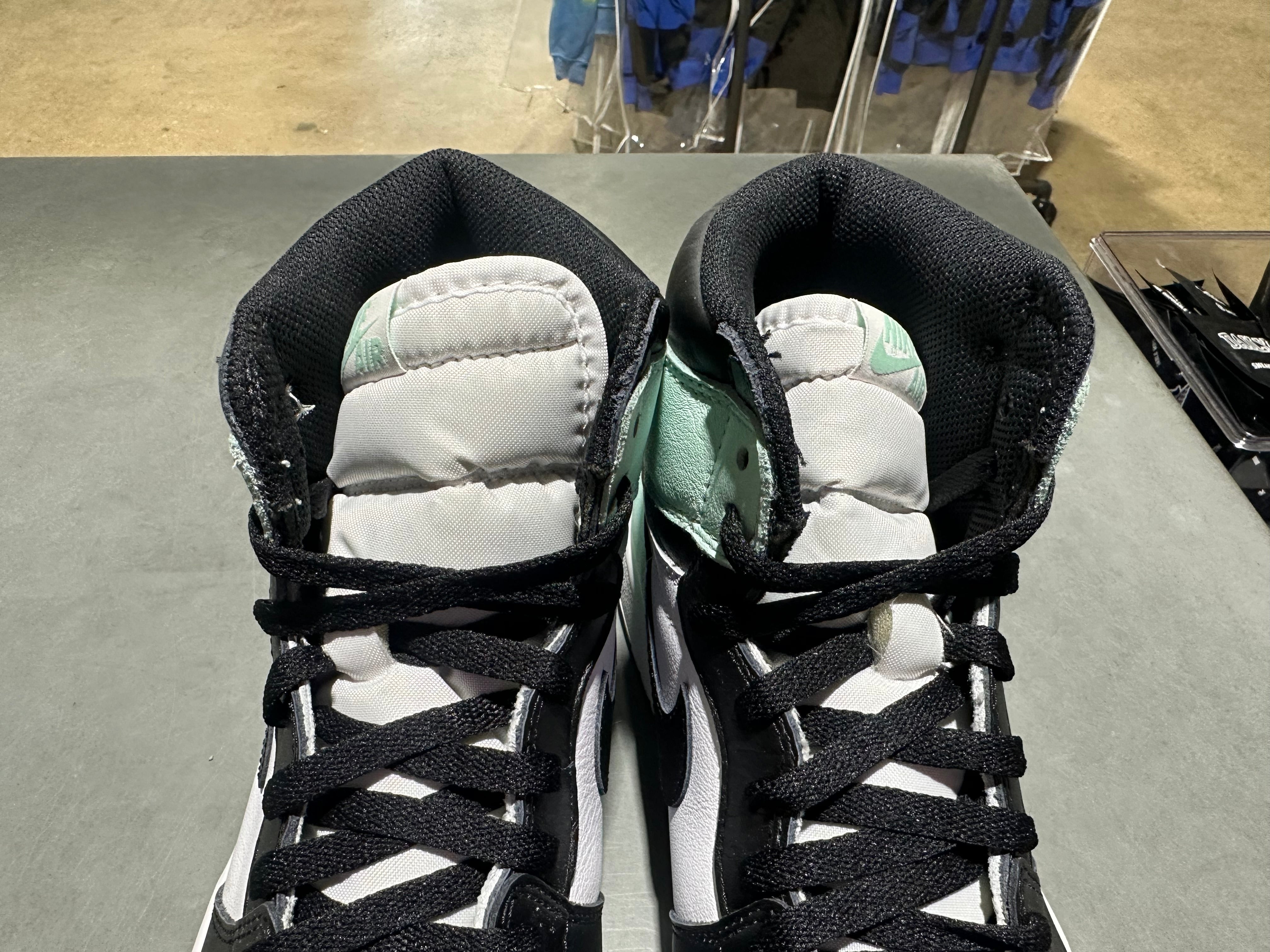 Air Jordan 1 Retro High OG Social Status Art Basel - Igloo Size 12