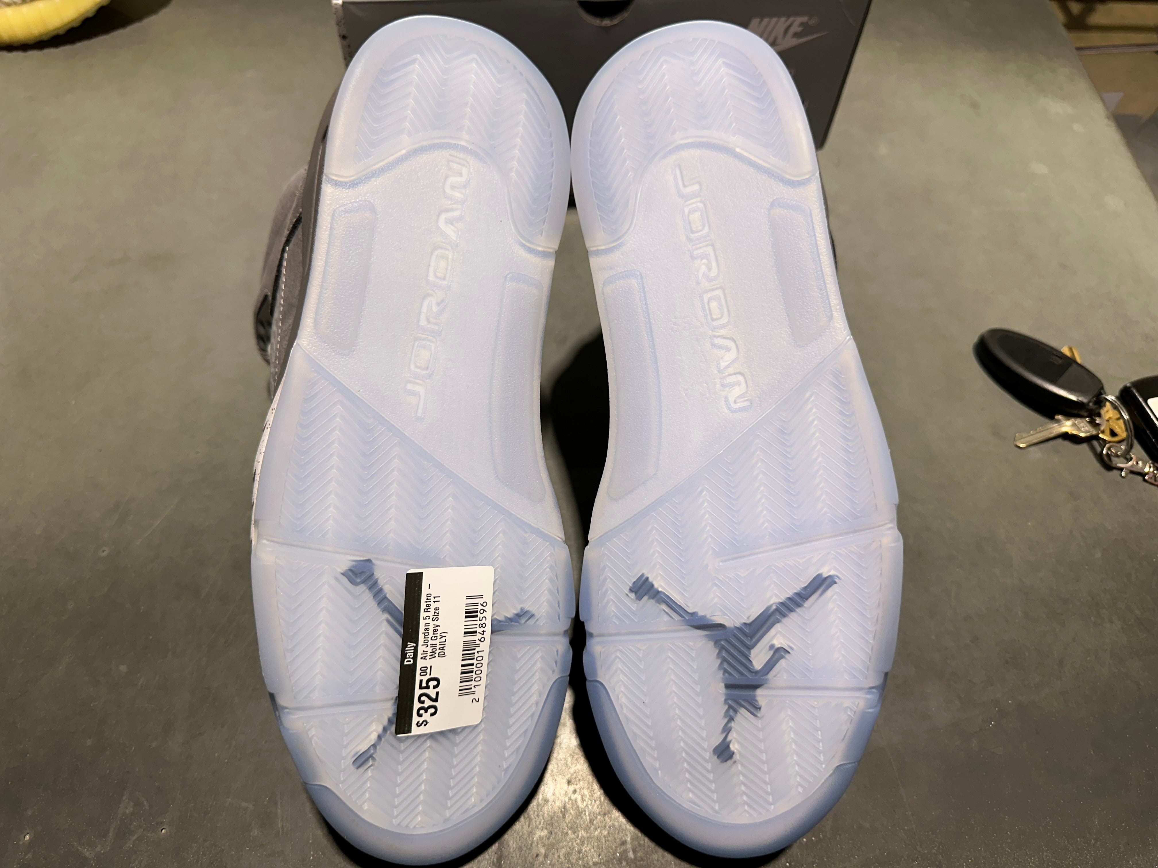 Air Jordan 5 Retro - Wolf Grey Size 11