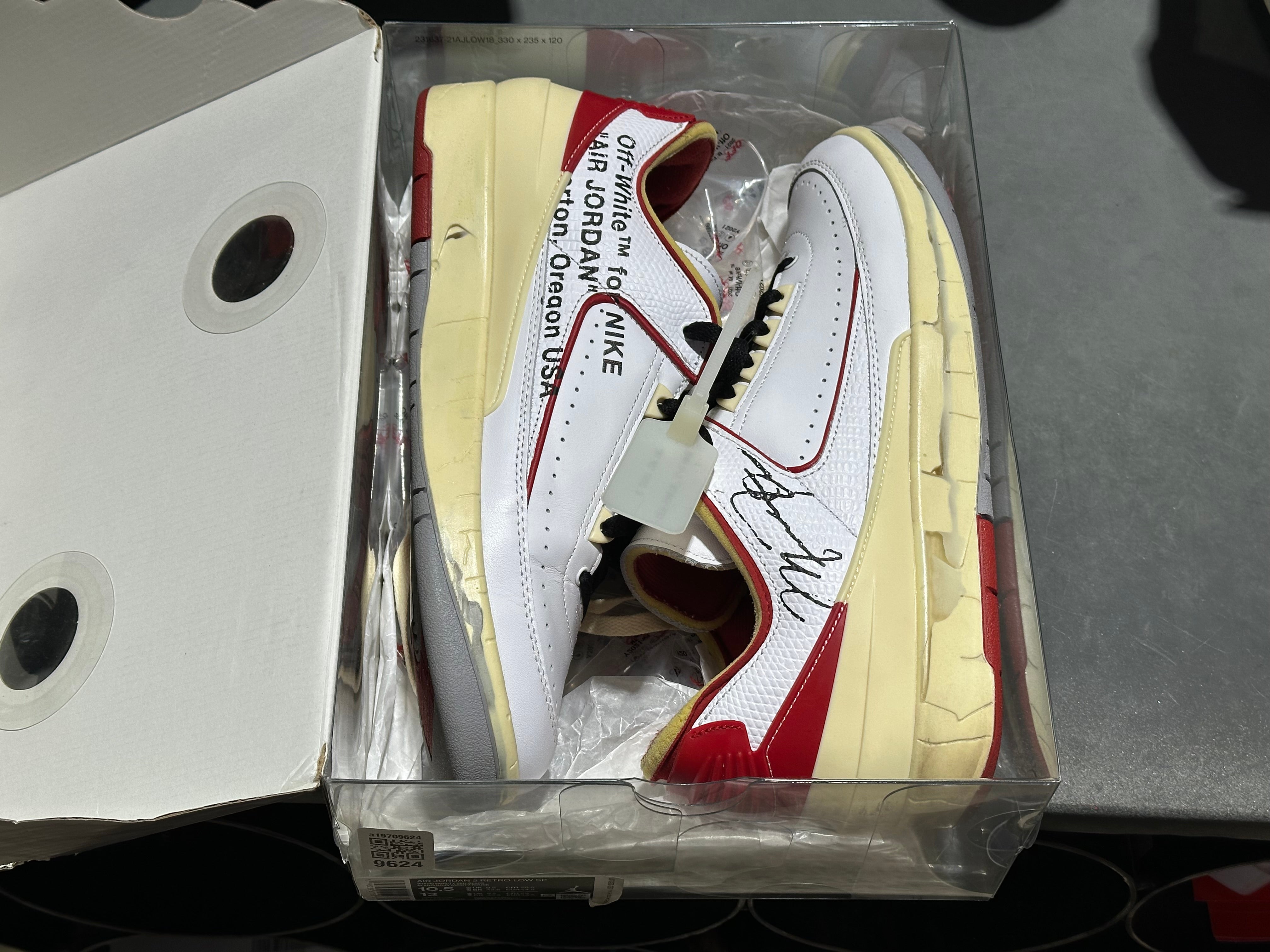 Air Jordan 2 Retro Low SP Off-White - Chicago White Red Blue Size 10.5