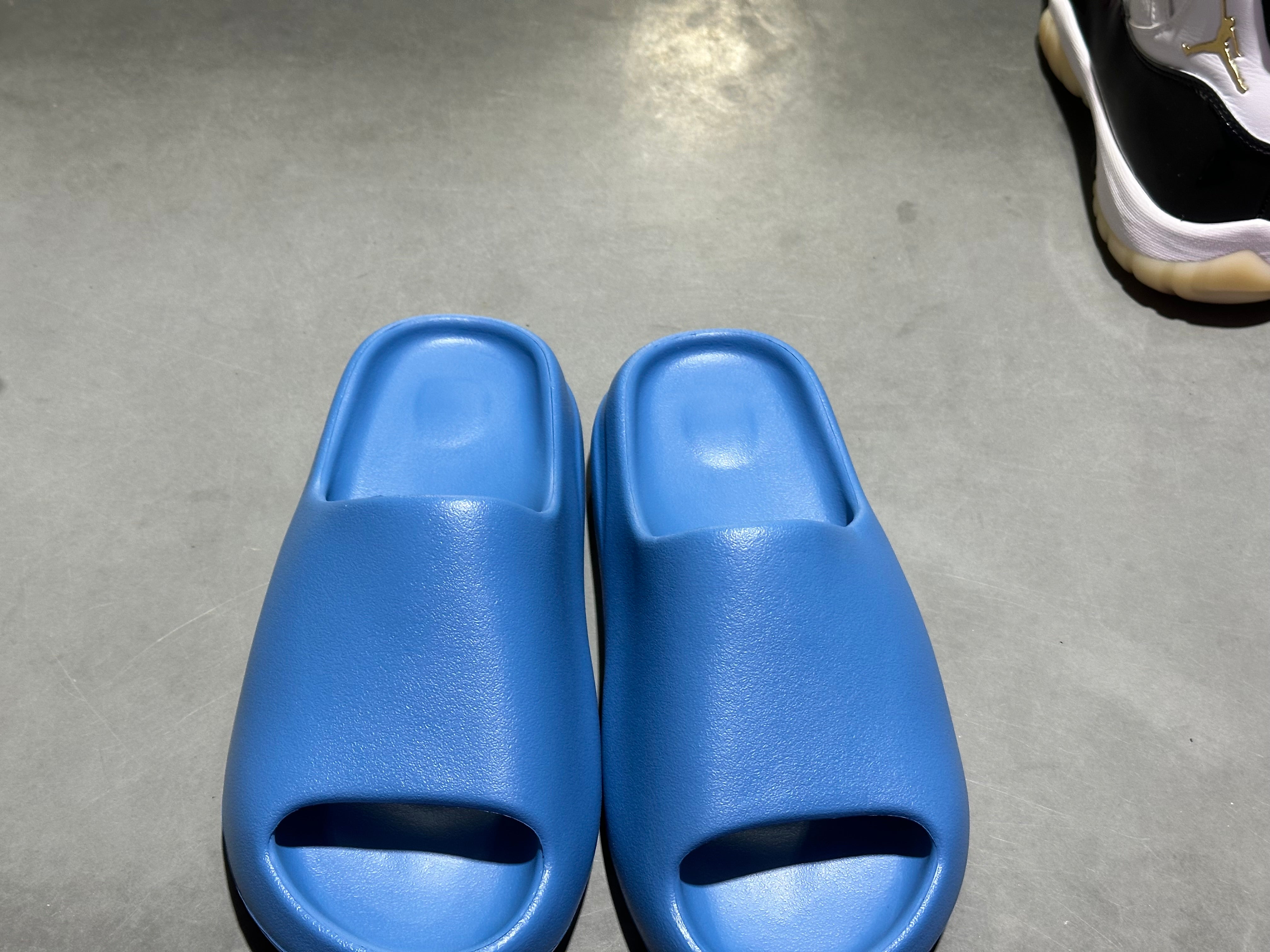 Yeezy YS-01 Slide - Blue Size 7