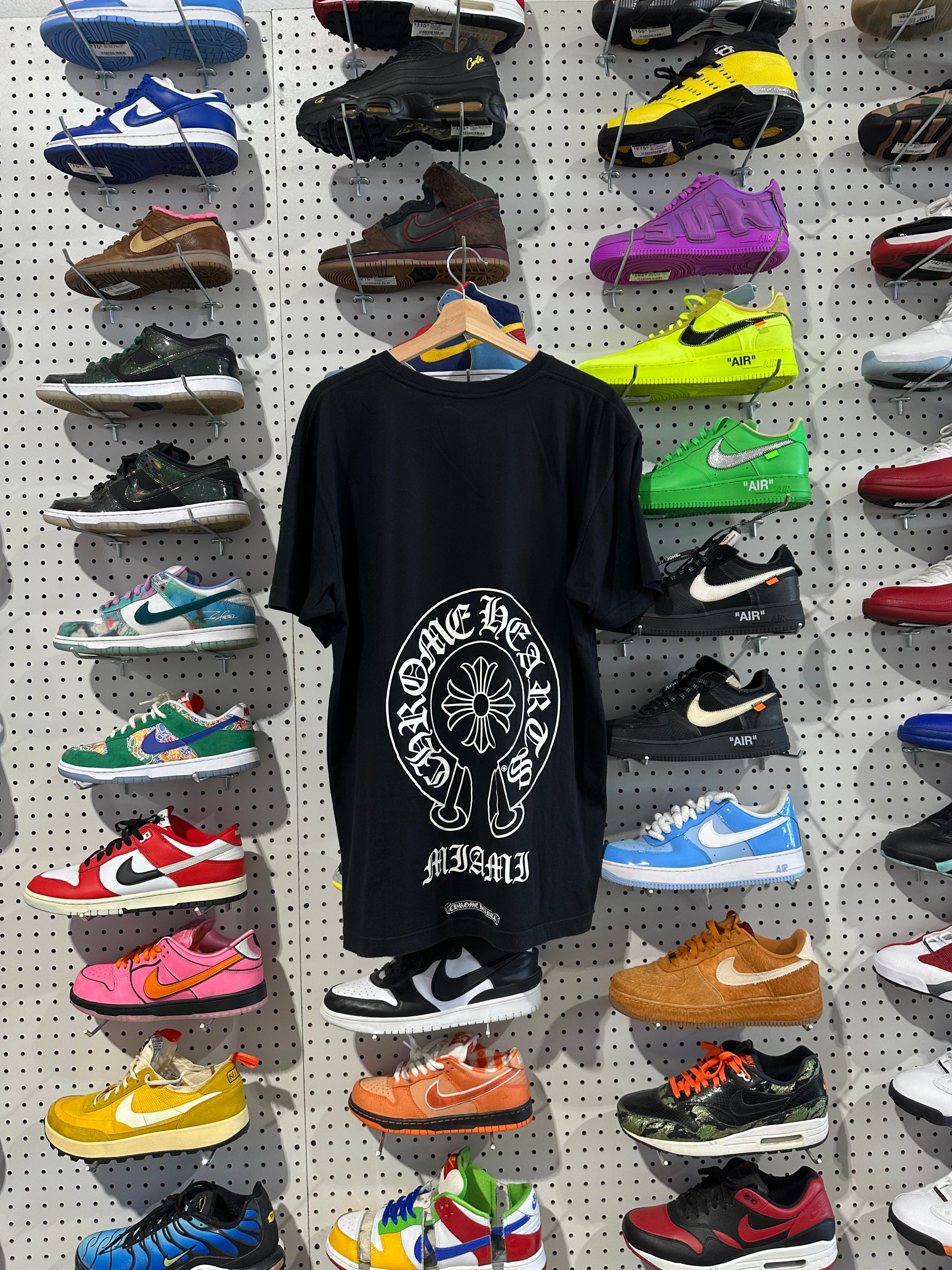 USED Chrome Hearts Horse Shoe Miami Pocket Tee - Black Size XL