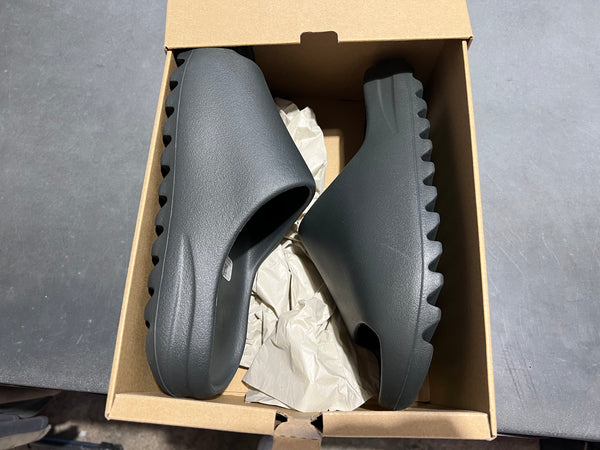 adidas Yeezy Slide - Dark Onyx