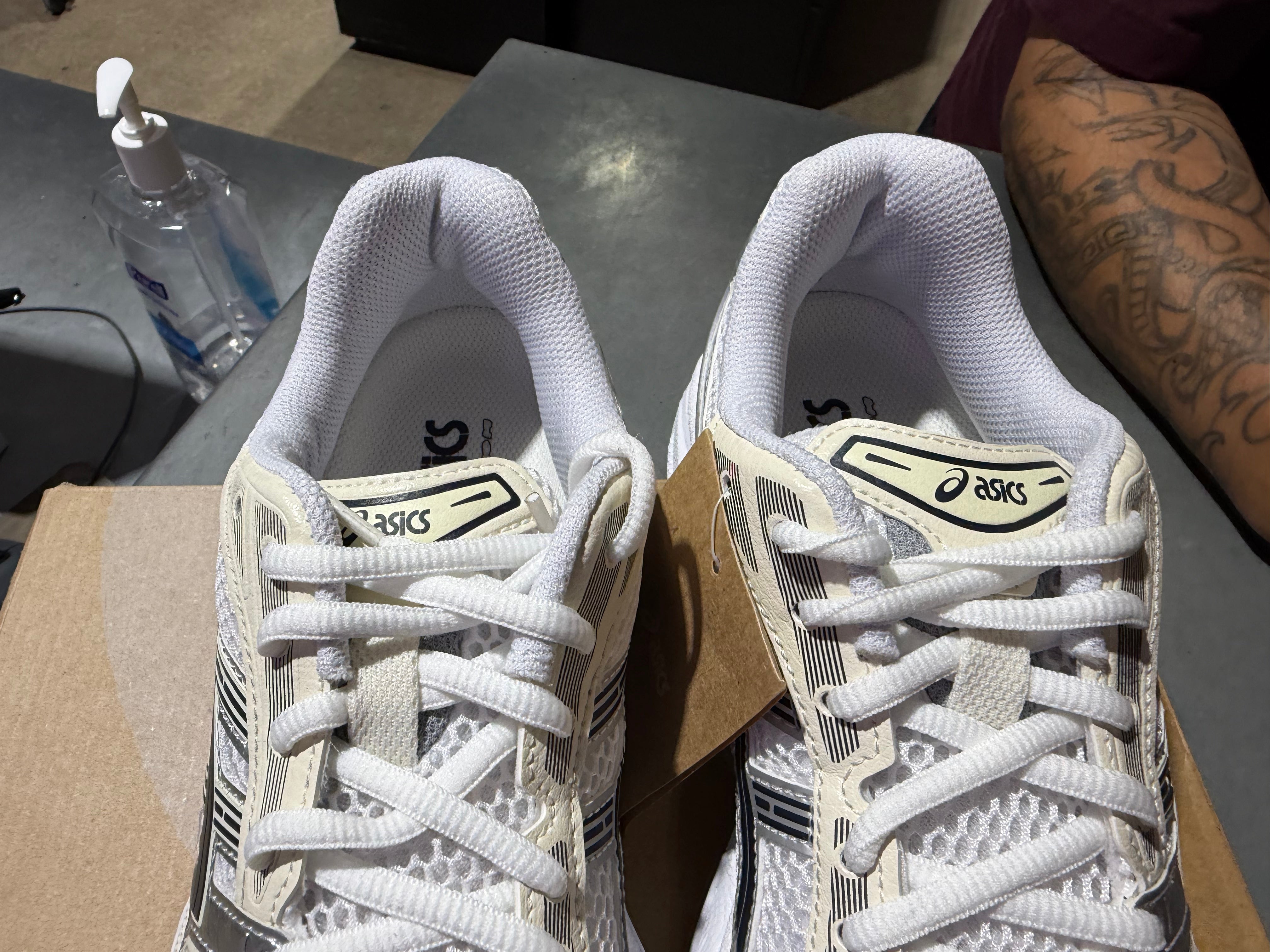 Asics Gel Kayano 14 - White/Midnight Size 7.5