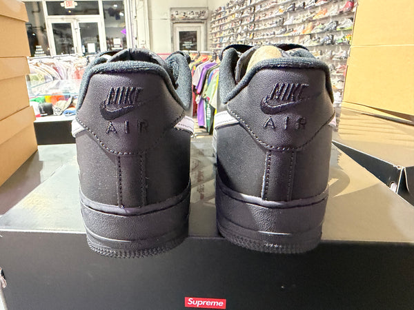 Nike Air Force 1 Low Supreme - Black/White Size 8