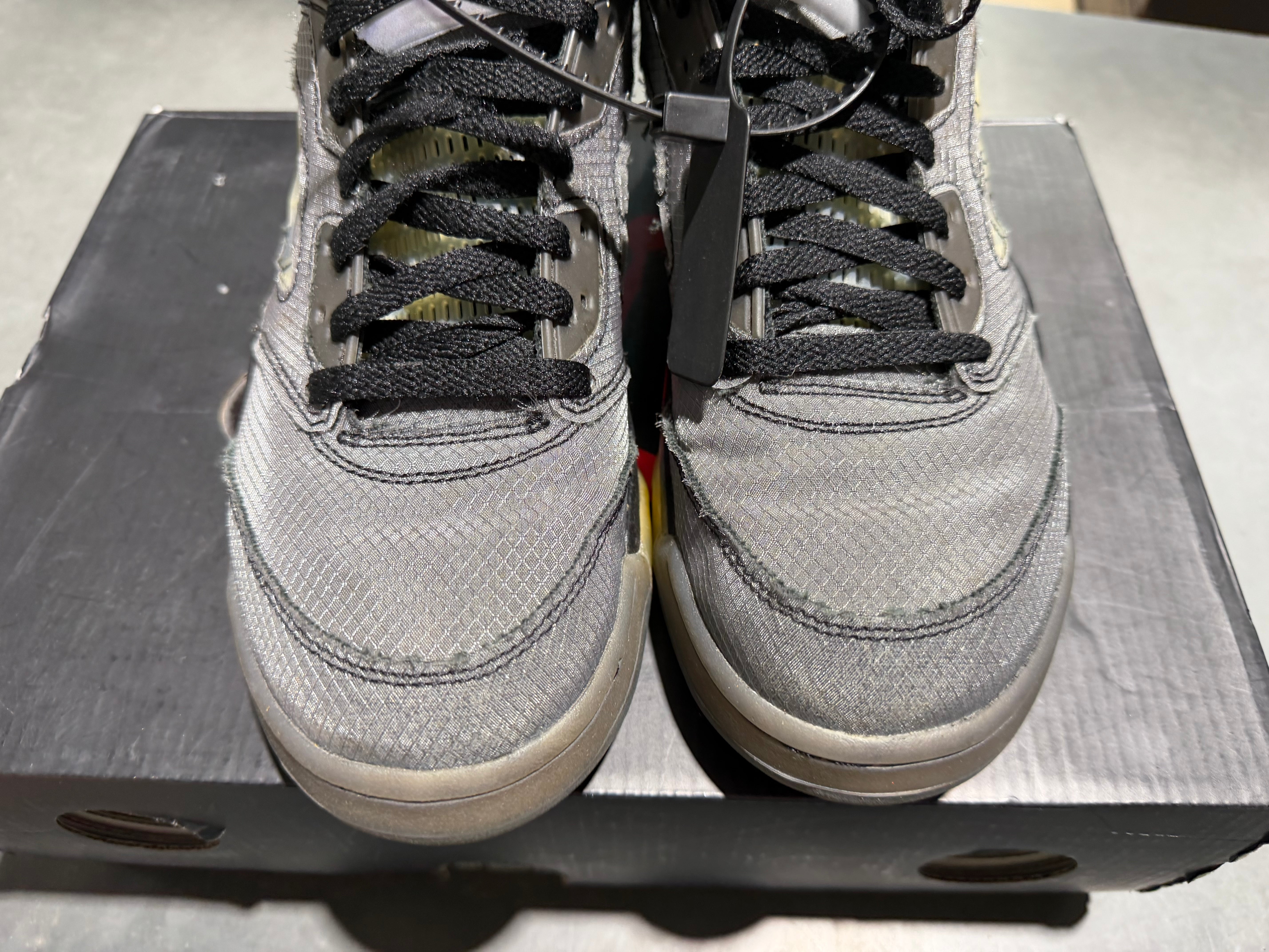 Air Jordan 5 Retro - Off-White Muslin Size 9