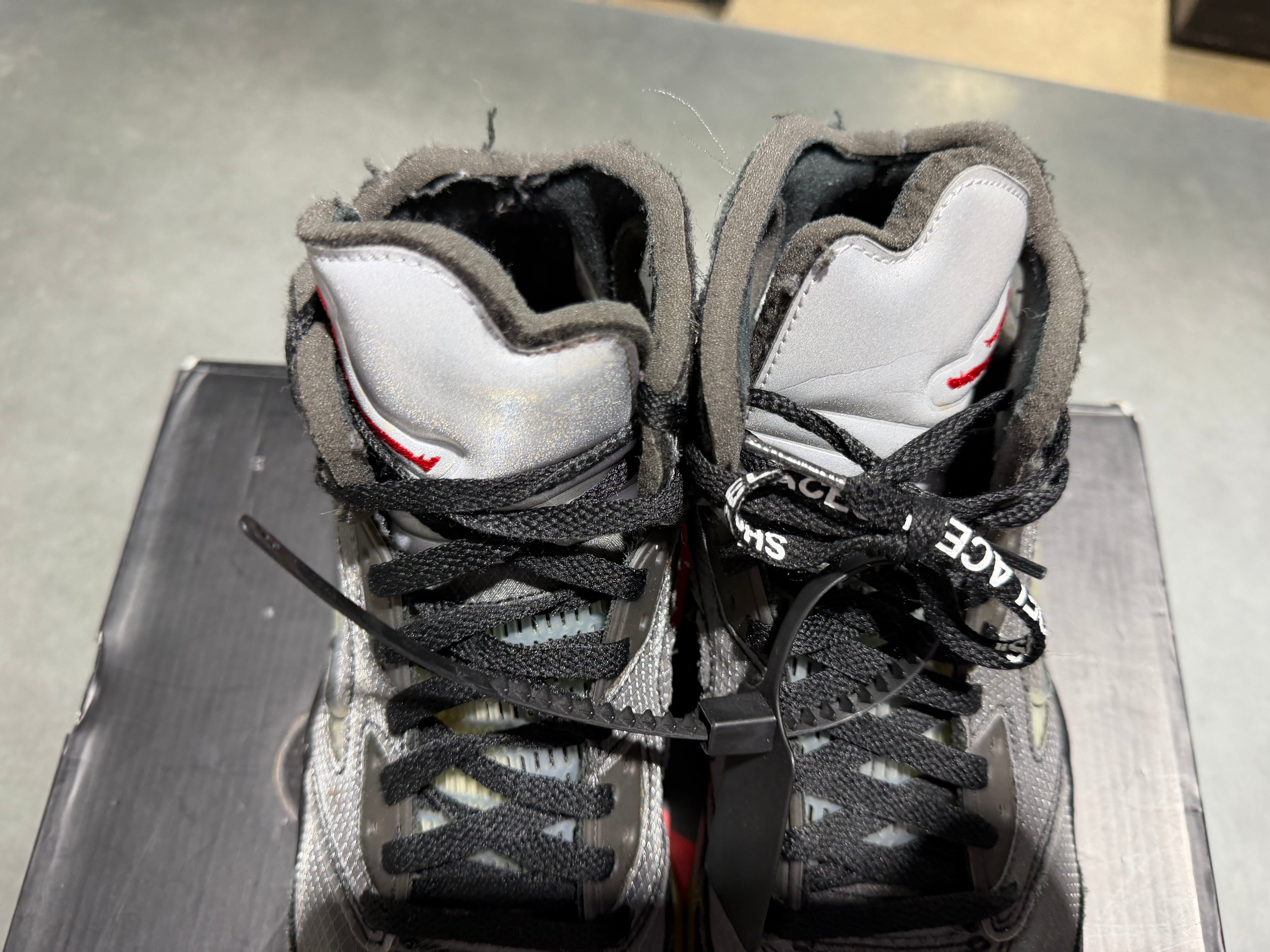 Air Jordan 5 Retro - Off-White Muslin Size 9