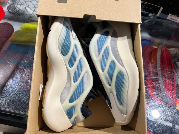 Adidas Yeezy 700 V3 - Kyanite Size 10.5