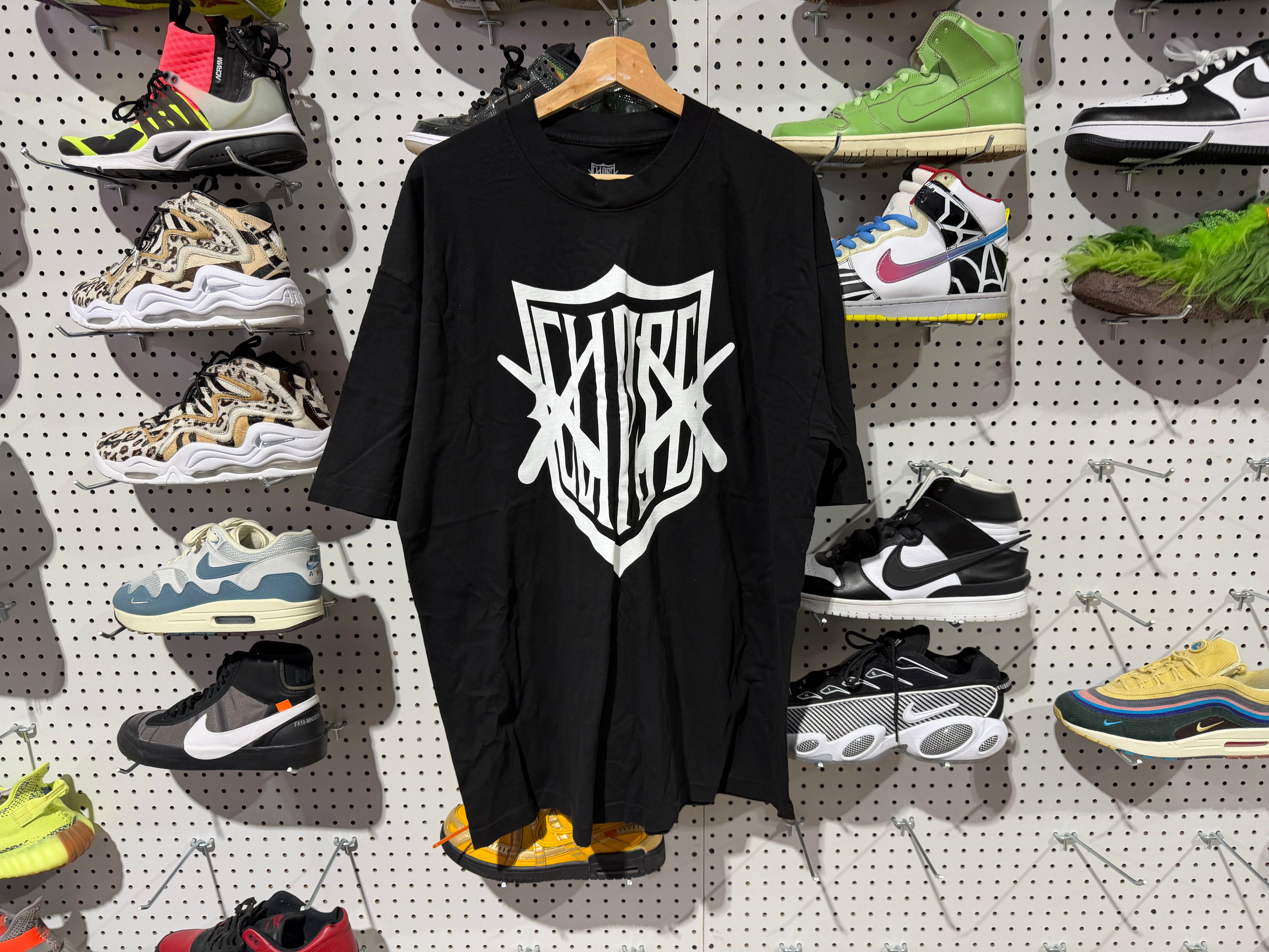 NEW Clipse x Kaws Tee - Black Size Large