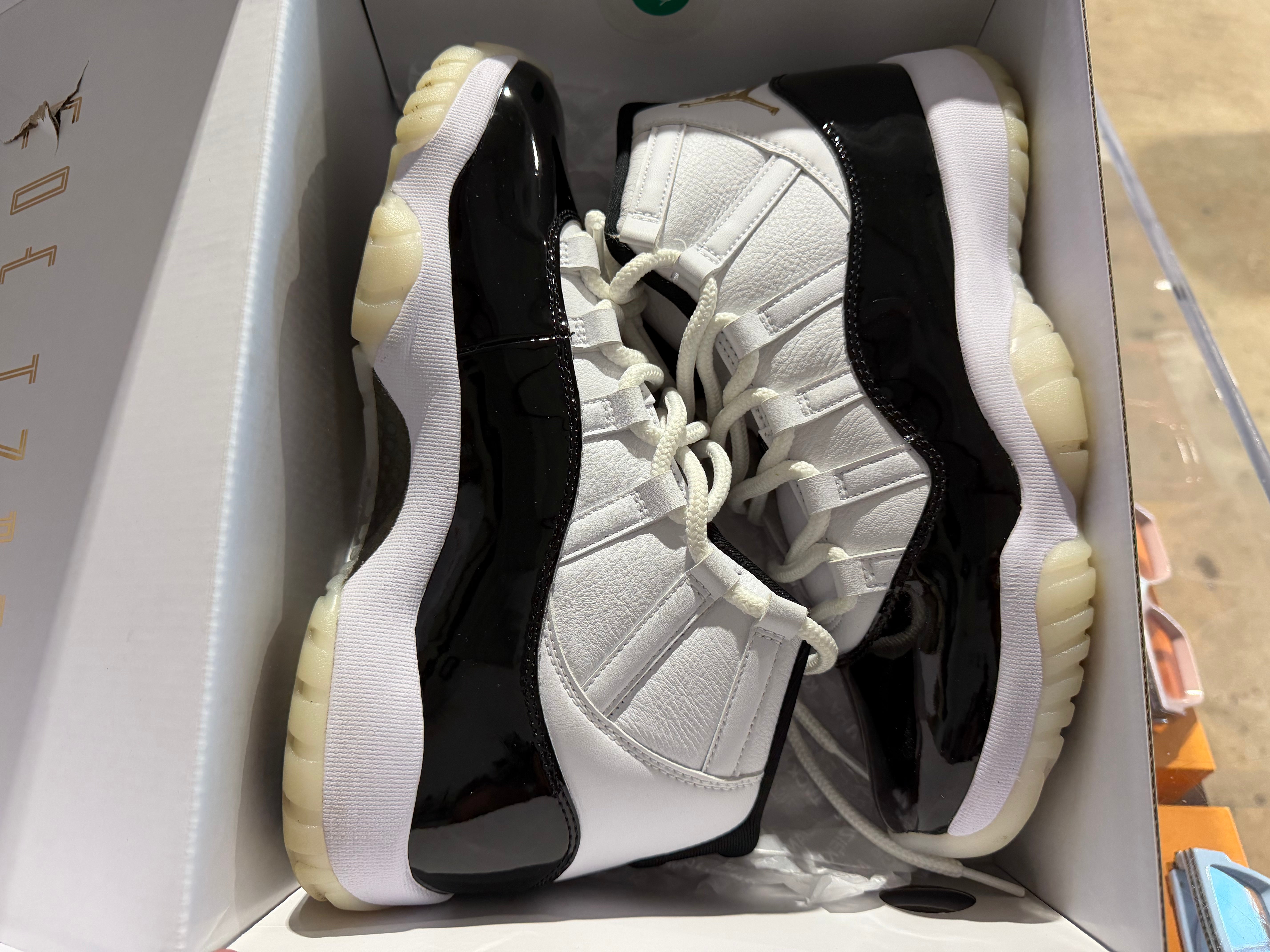 Air Jordan 11 Retro - Gratitude Size 9.5