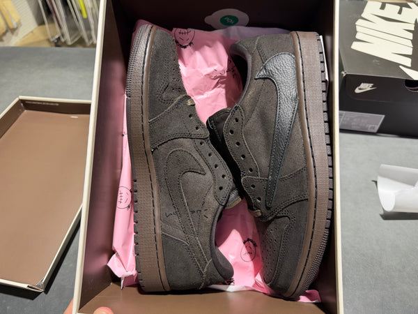 Air Jordan 1 Low OG SP - Travis Scott/Velvet Brown Size 9.5