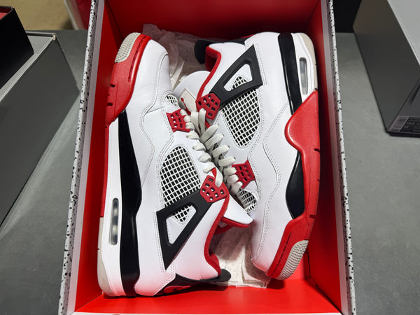 Air Jordan 4 Retro - Fire Red Size 10.5