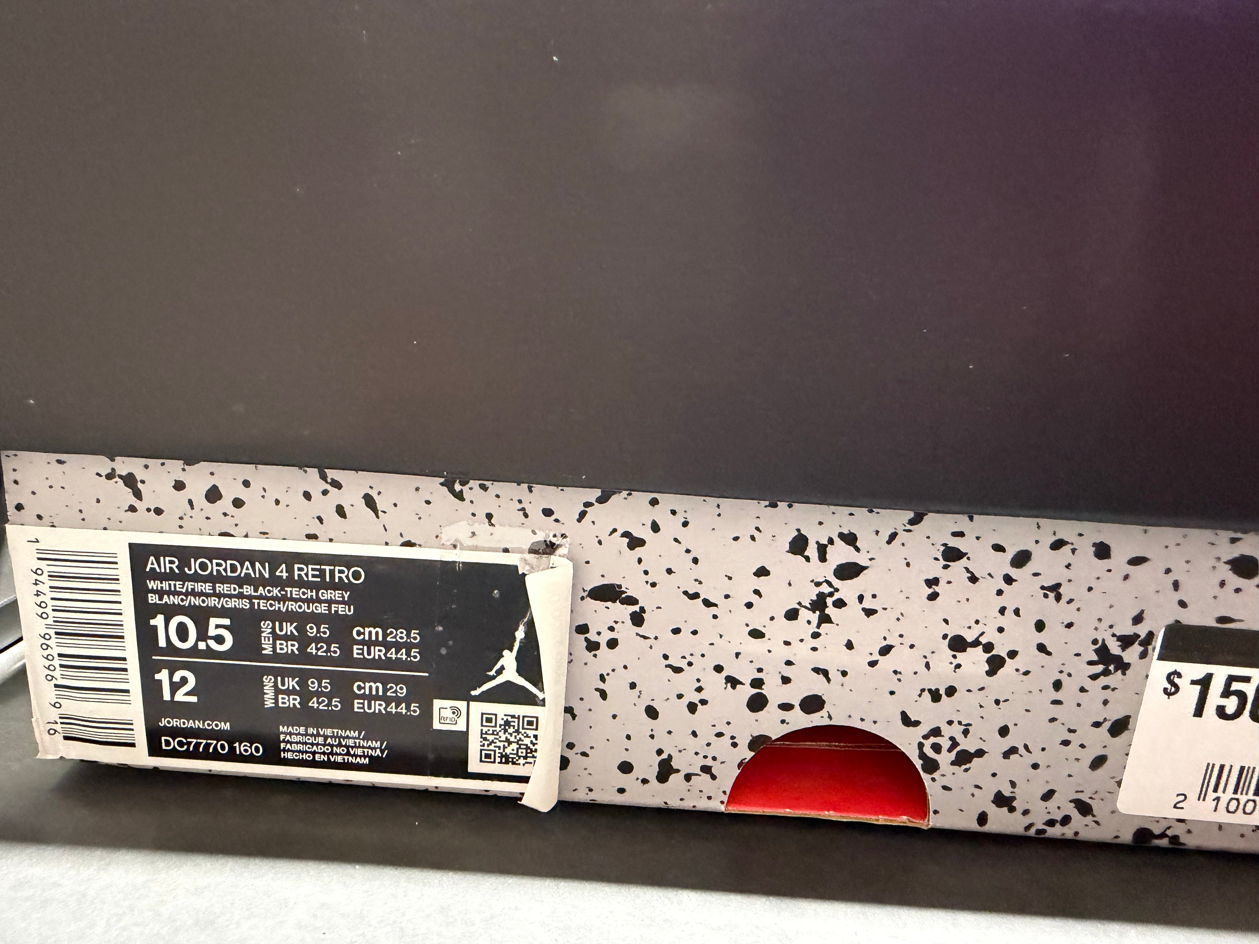 Air Jordan 4 Retro - Fire Red Size 10.5