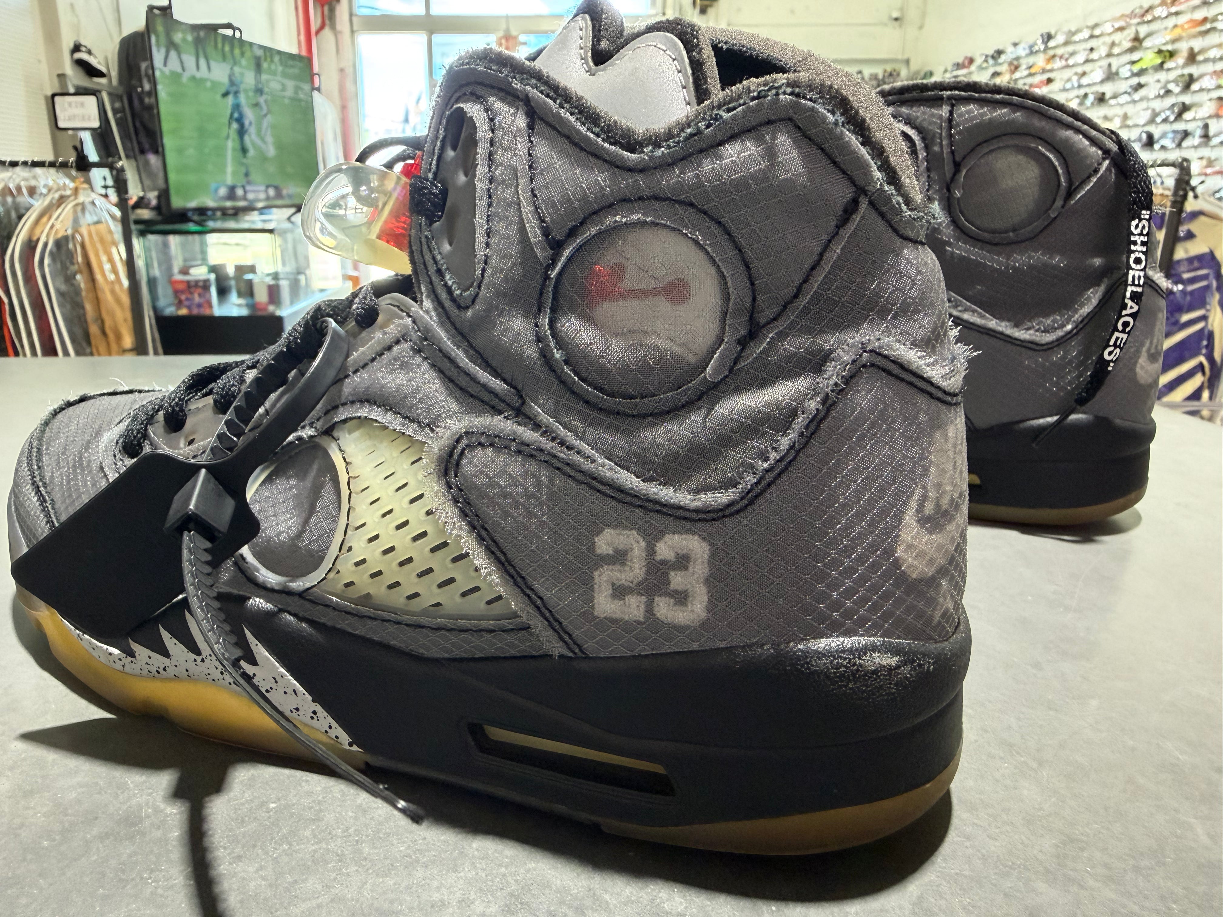 Air Jordan 5 Retro - Off-White/Muslin Size 9