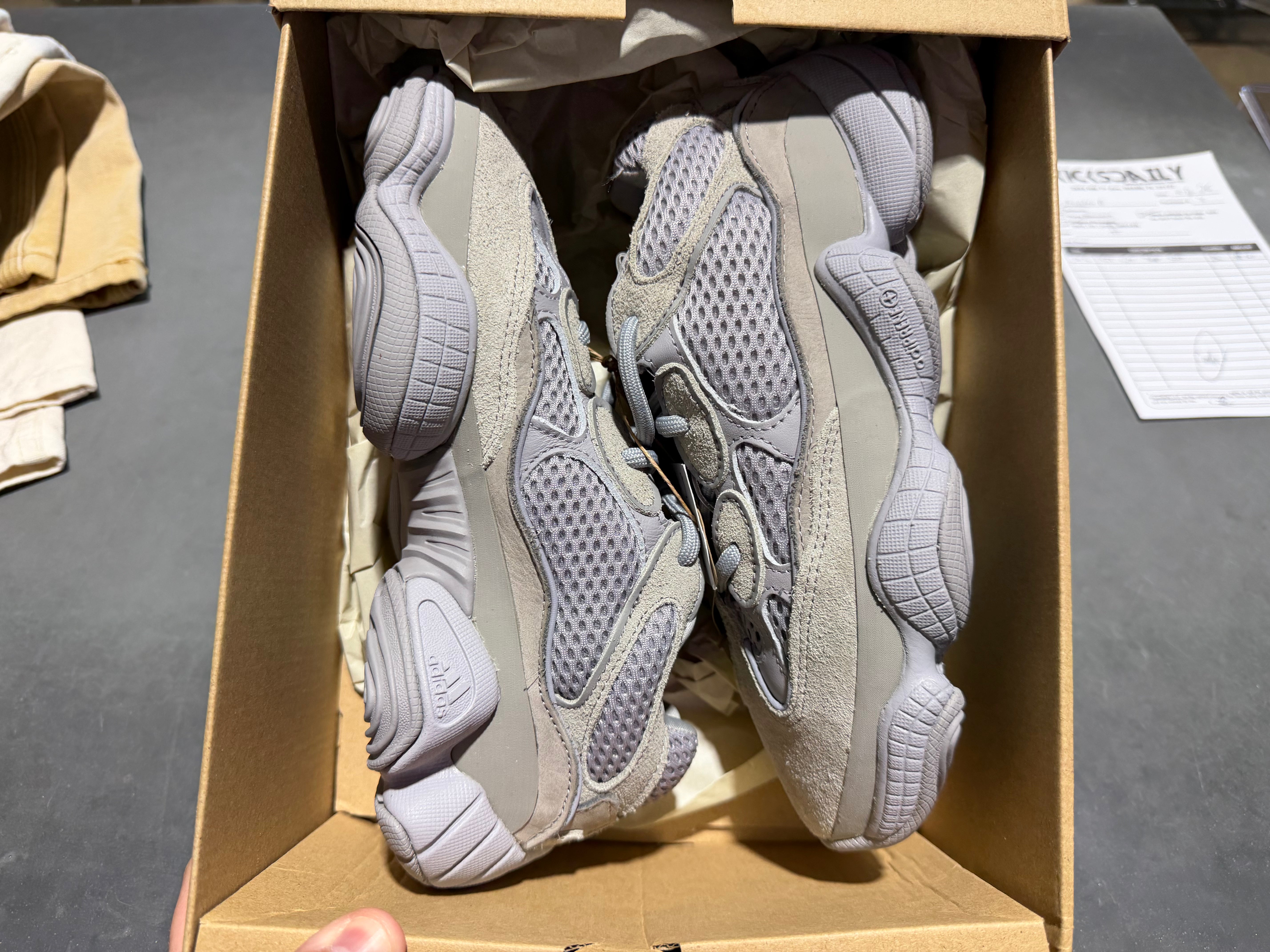 Adidas Yeezy 500 - Stone Salt Size 4.5