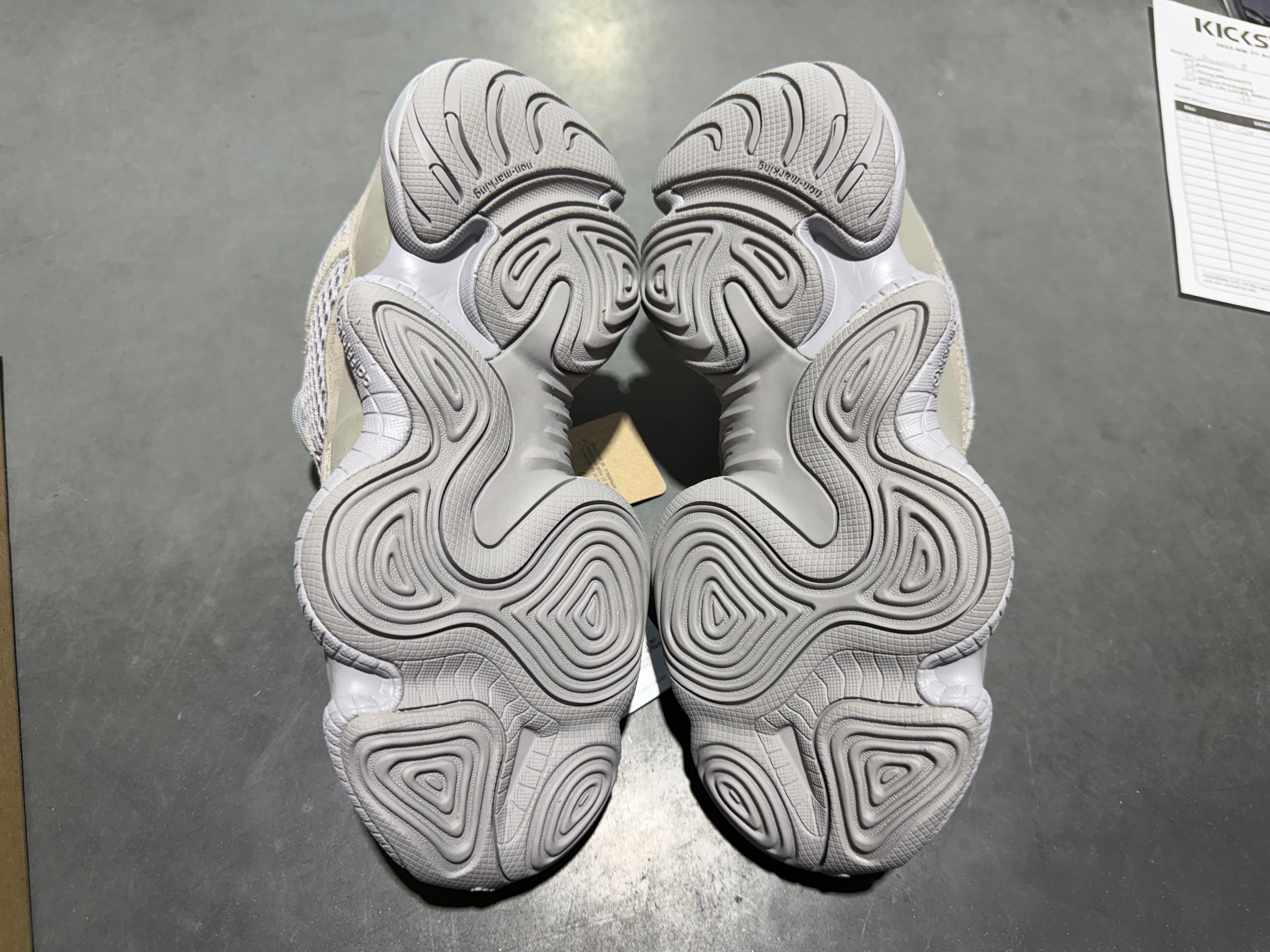 Adidas Yeezy 500 - Stone Salt Size 4.5