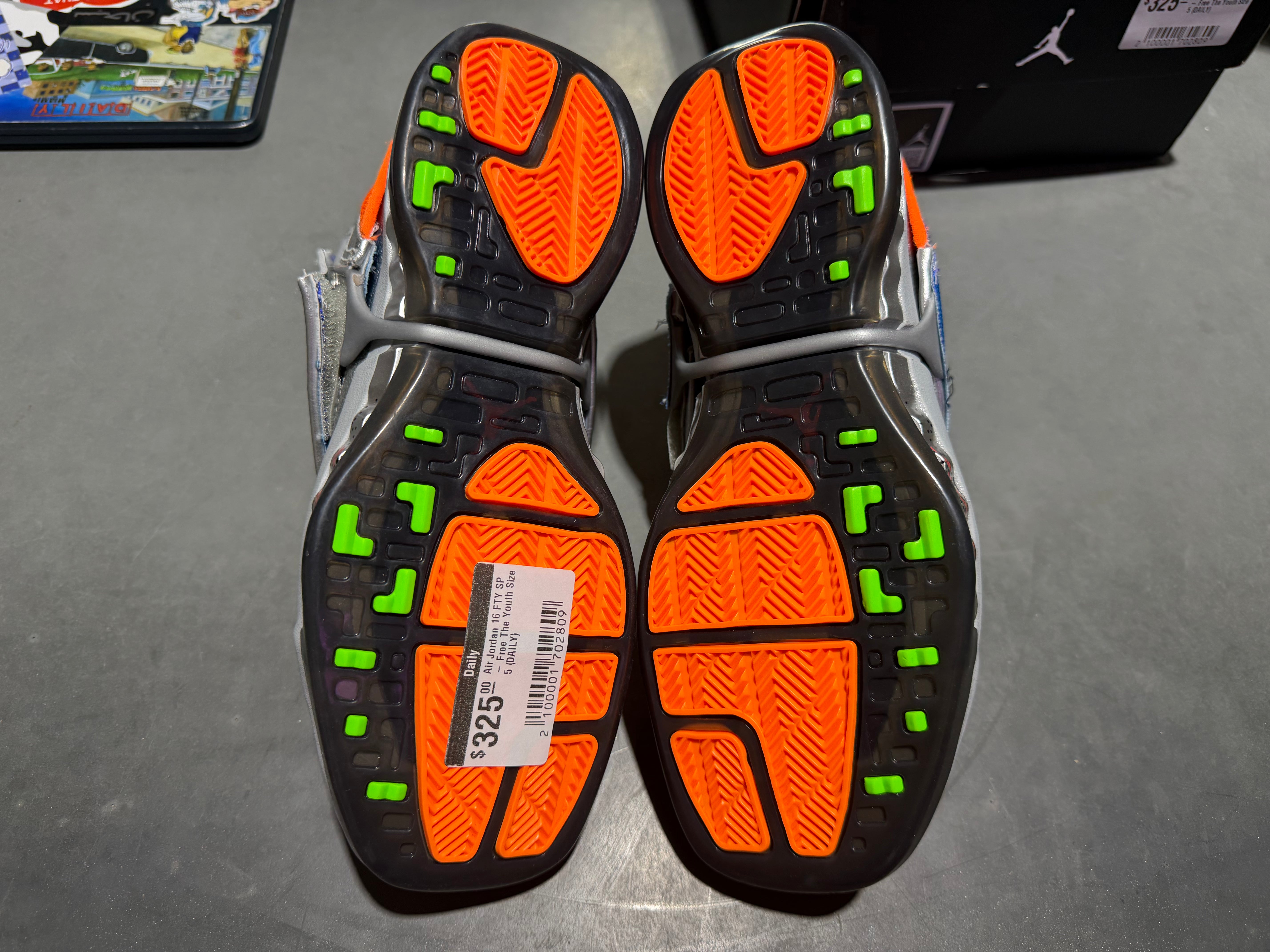 Air Jordan 16 FTY SP - Free The Youth Size 5