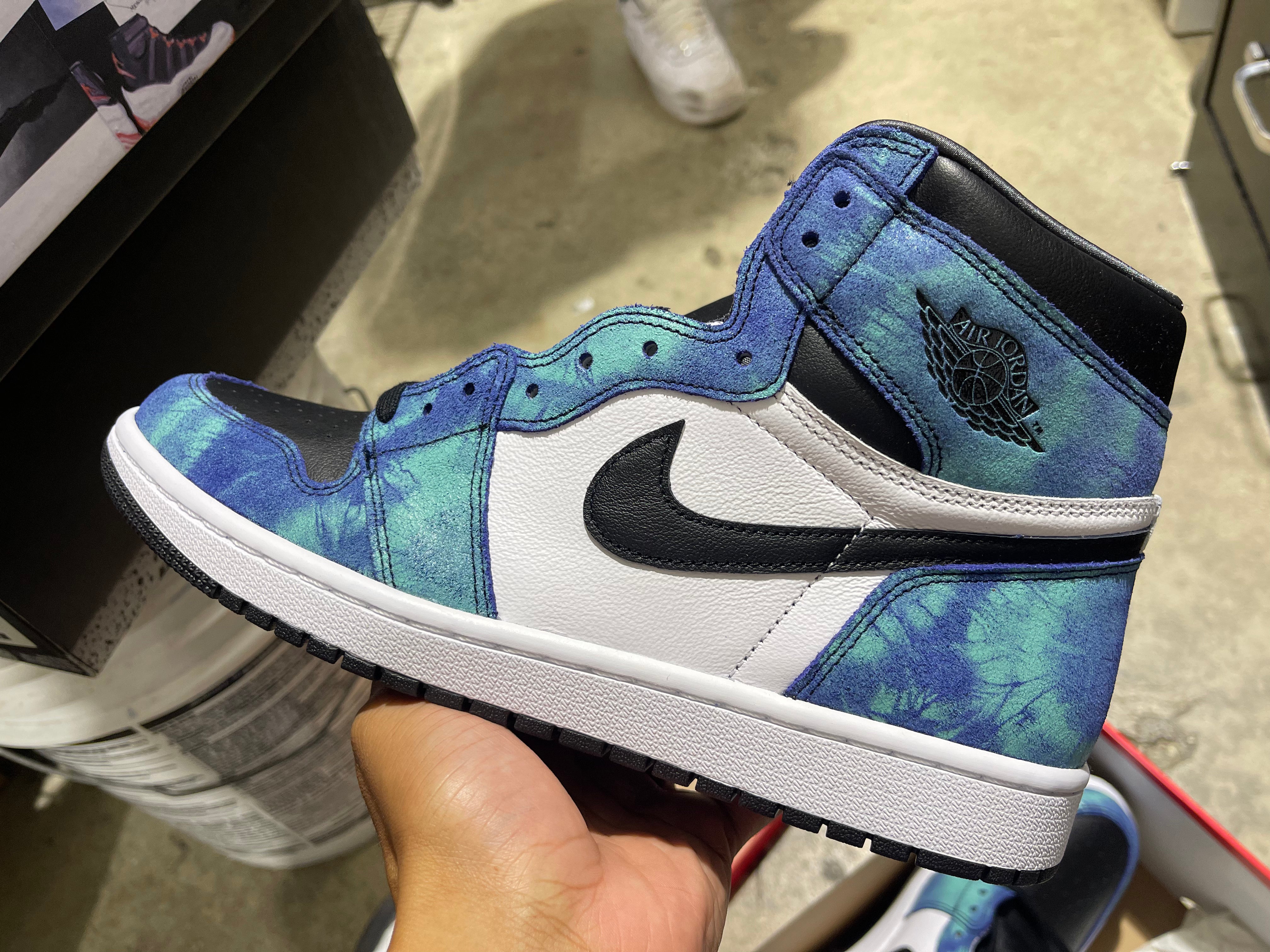 Air Jordan 1 Retro High - Tie Dye Size 12W/10.5M