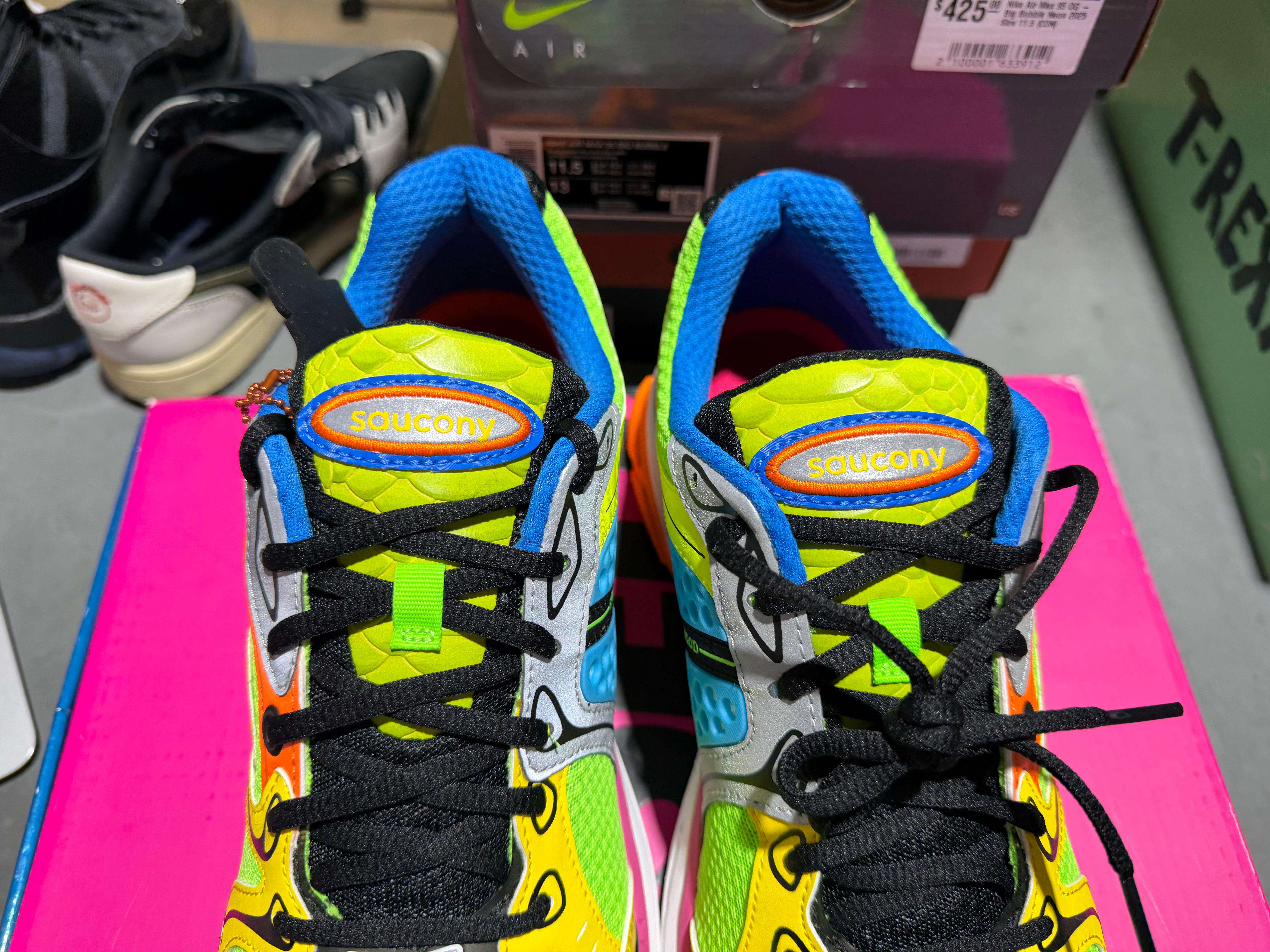 Saucony ProGrid Triumph 4 - Westside Gunn Super Flygod Size 10.5