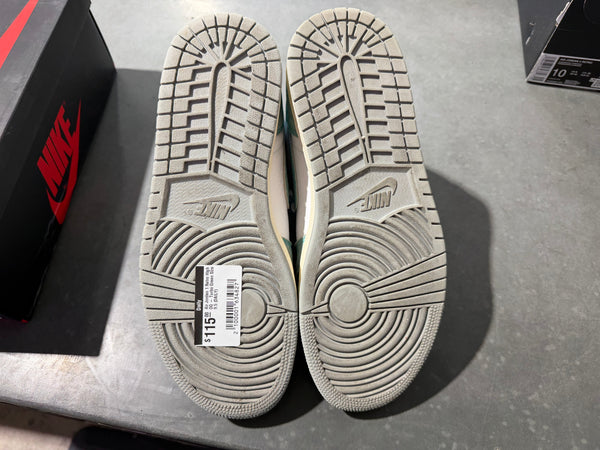 Air Jordan 1 Retro High OG - Turbo Green Size 9.5