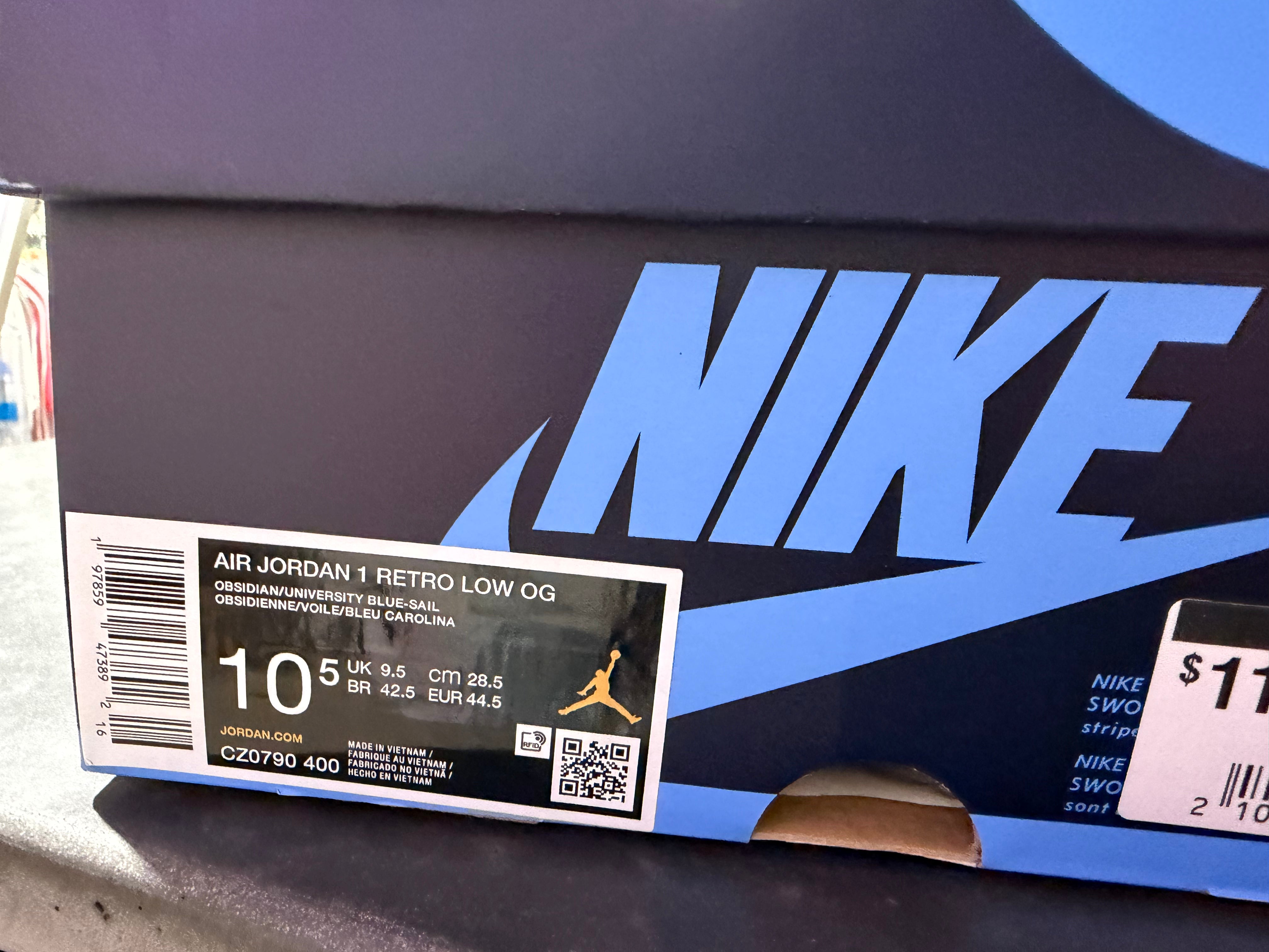 Air Jordan 1 Low OG - Obsidian UNC Size 10.5