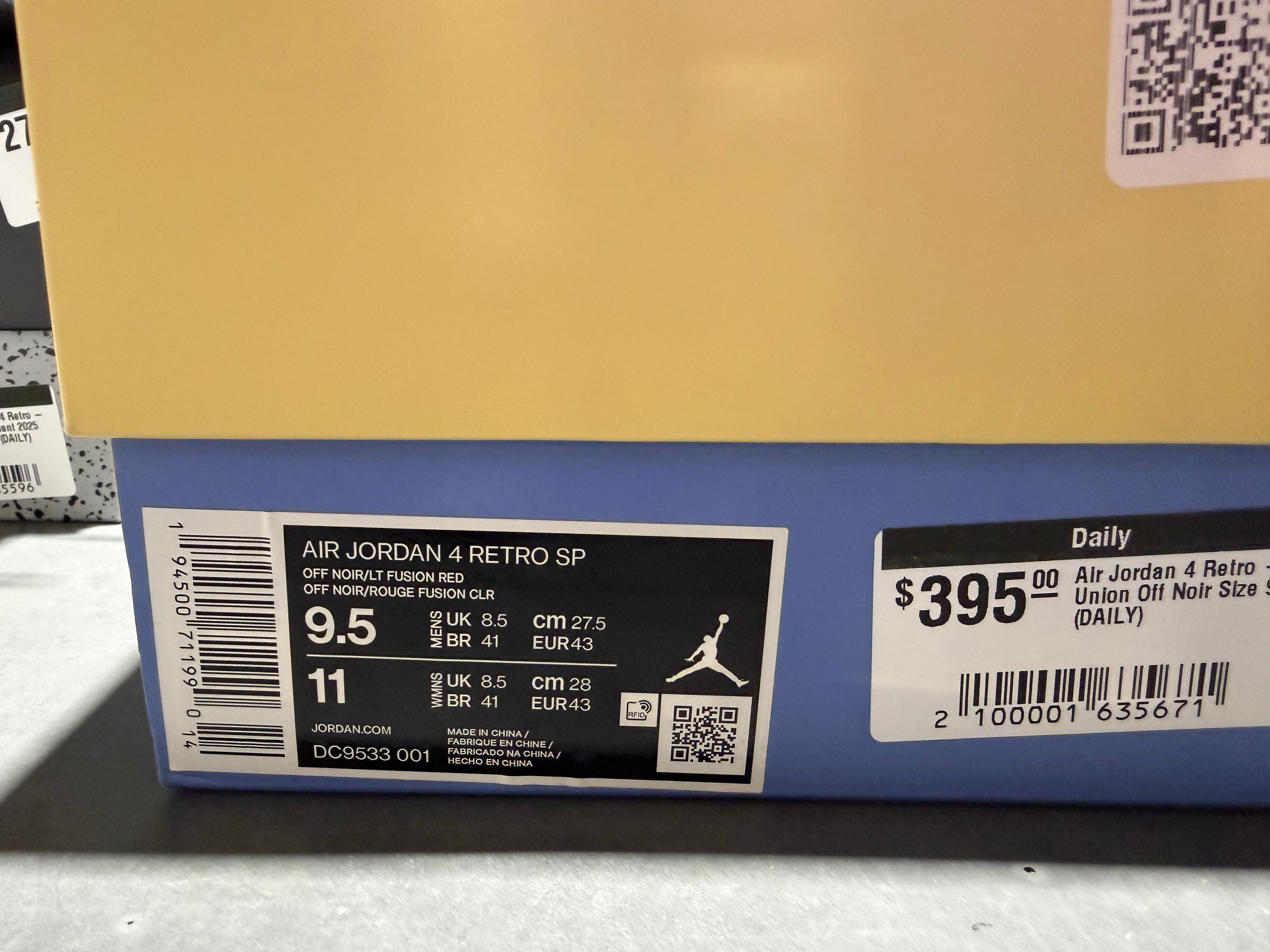 Air Jordan 4 Retro - Union Off Noir Size 9.5