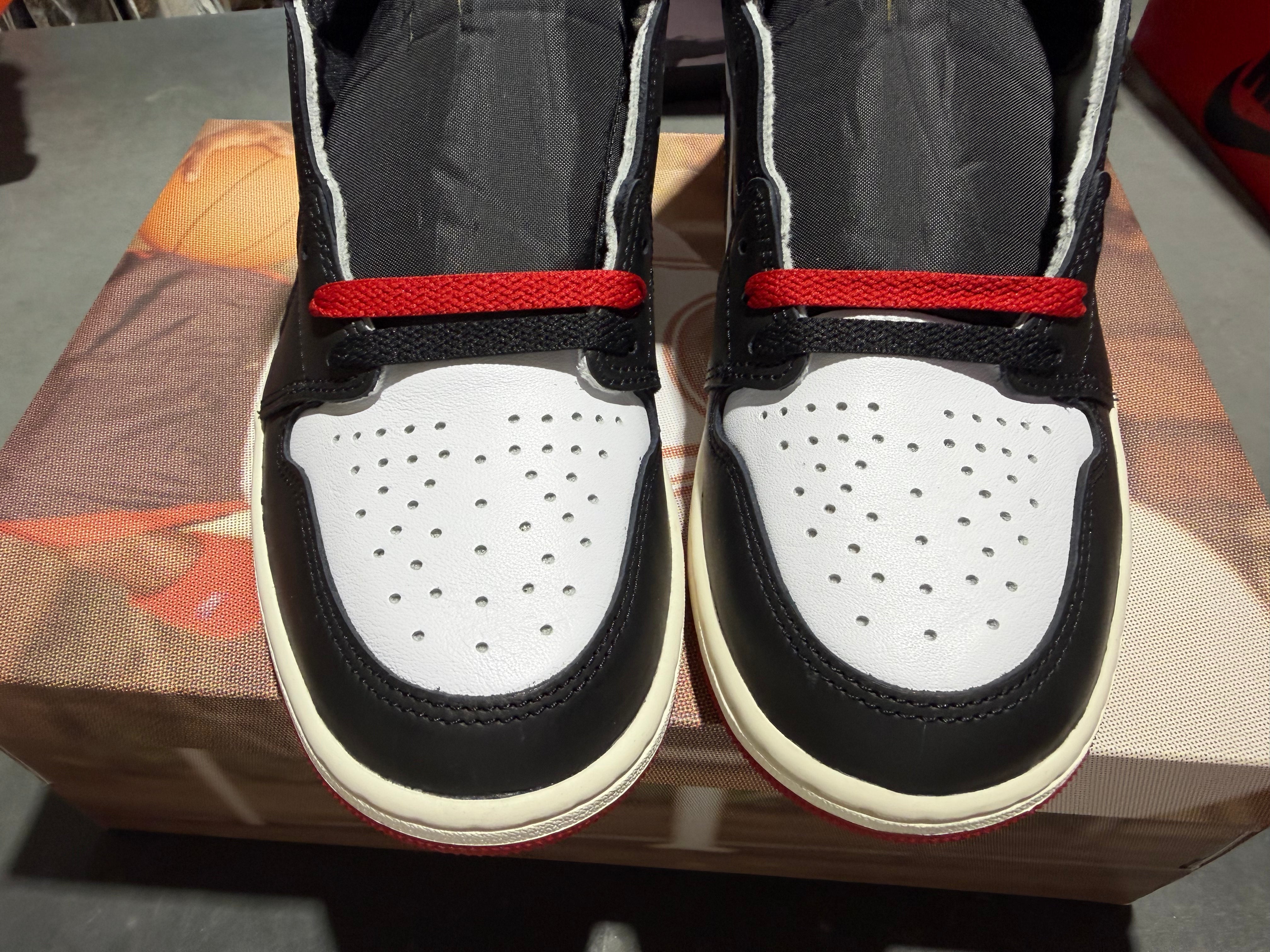 Air Jordan 1 Retro High OG - Black Toe Reimagined Size 9
