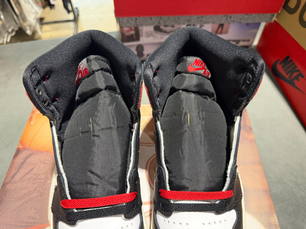 Air Jordan 1 Retro High OG - Black Toe Reimagined Size 9
