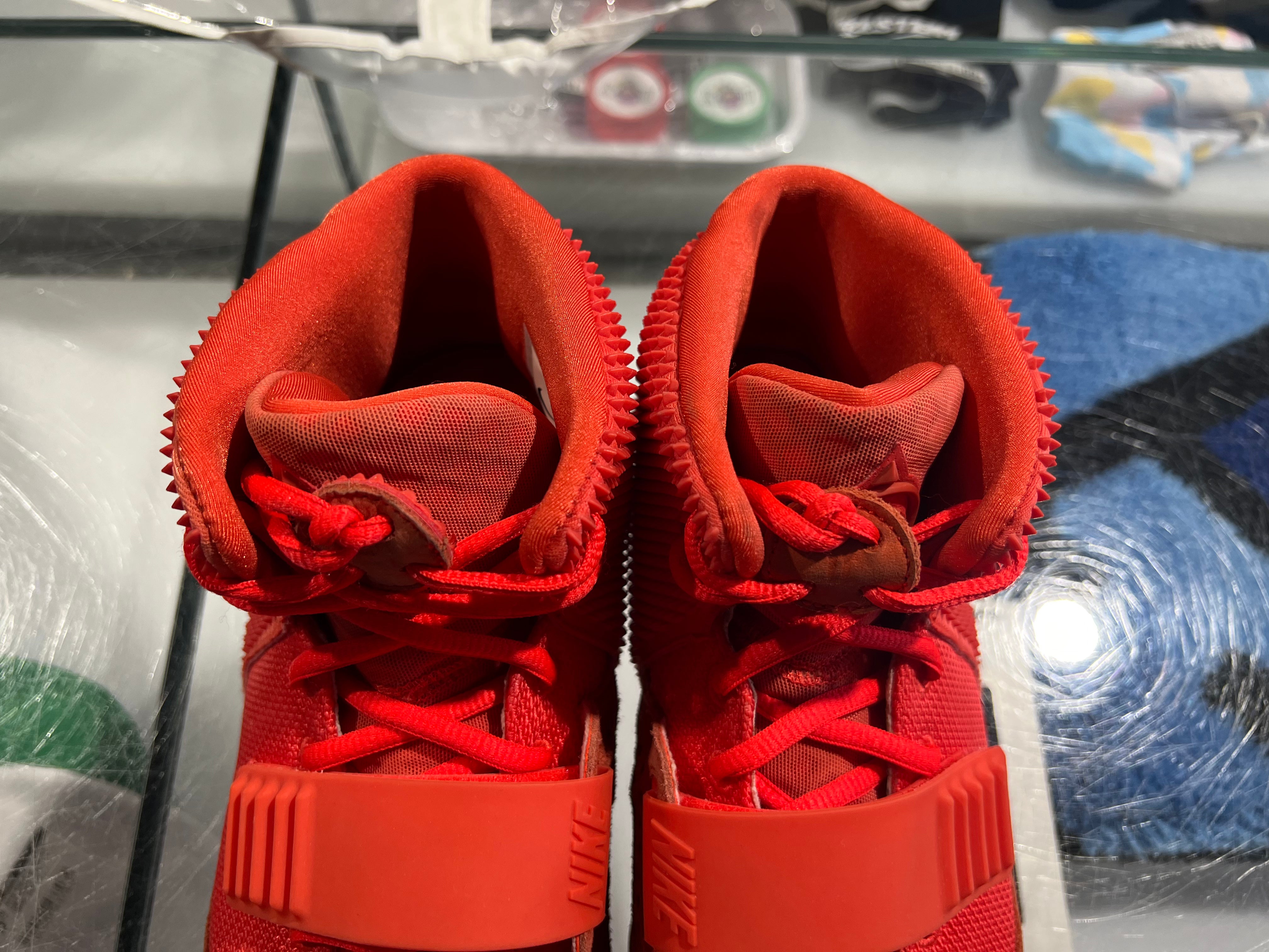 Nike Air Yeezy 2 - Red October Size 10