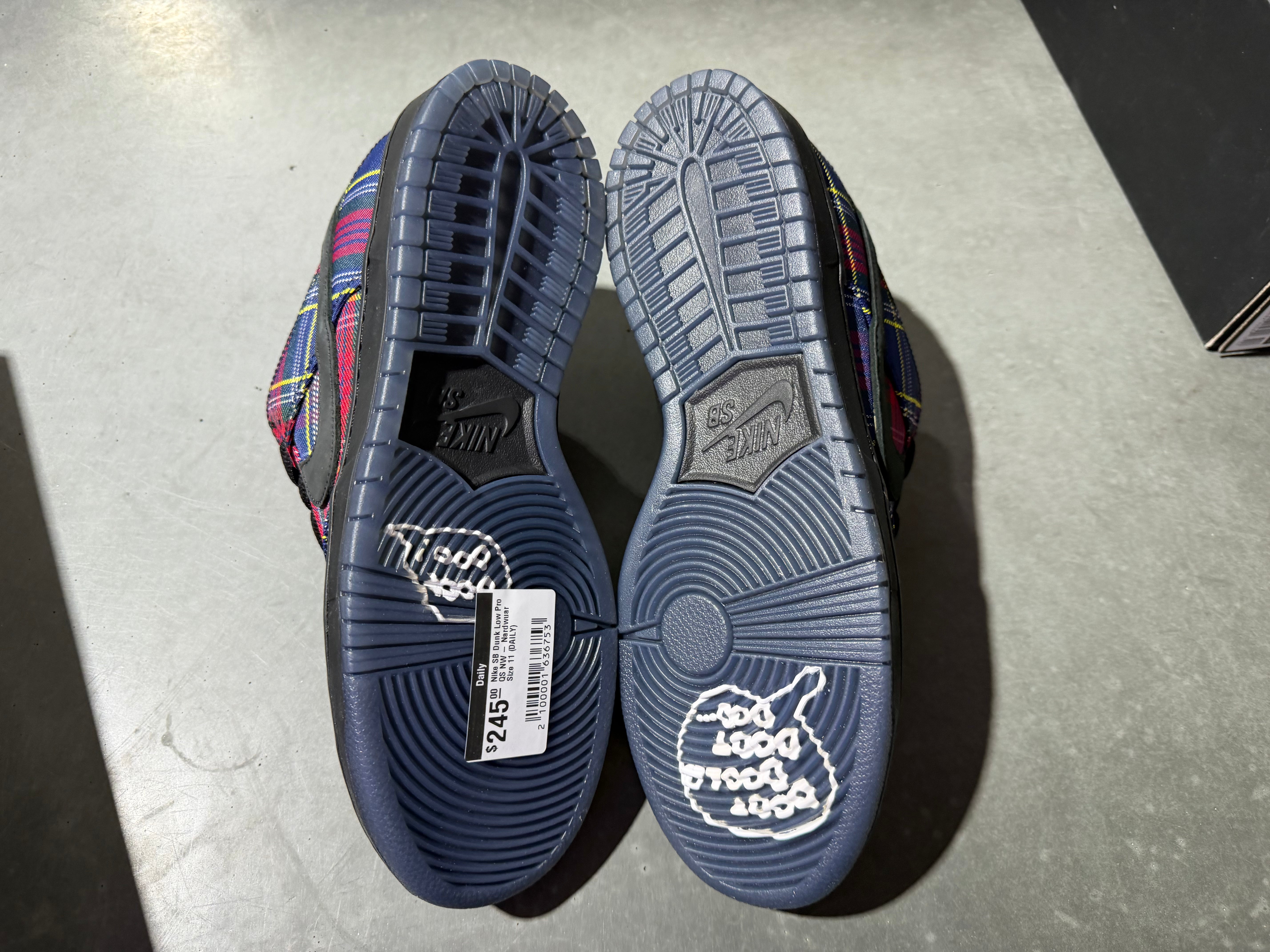 Nike SB Dunk Low Pro QS NW - Nardwuar Size 11