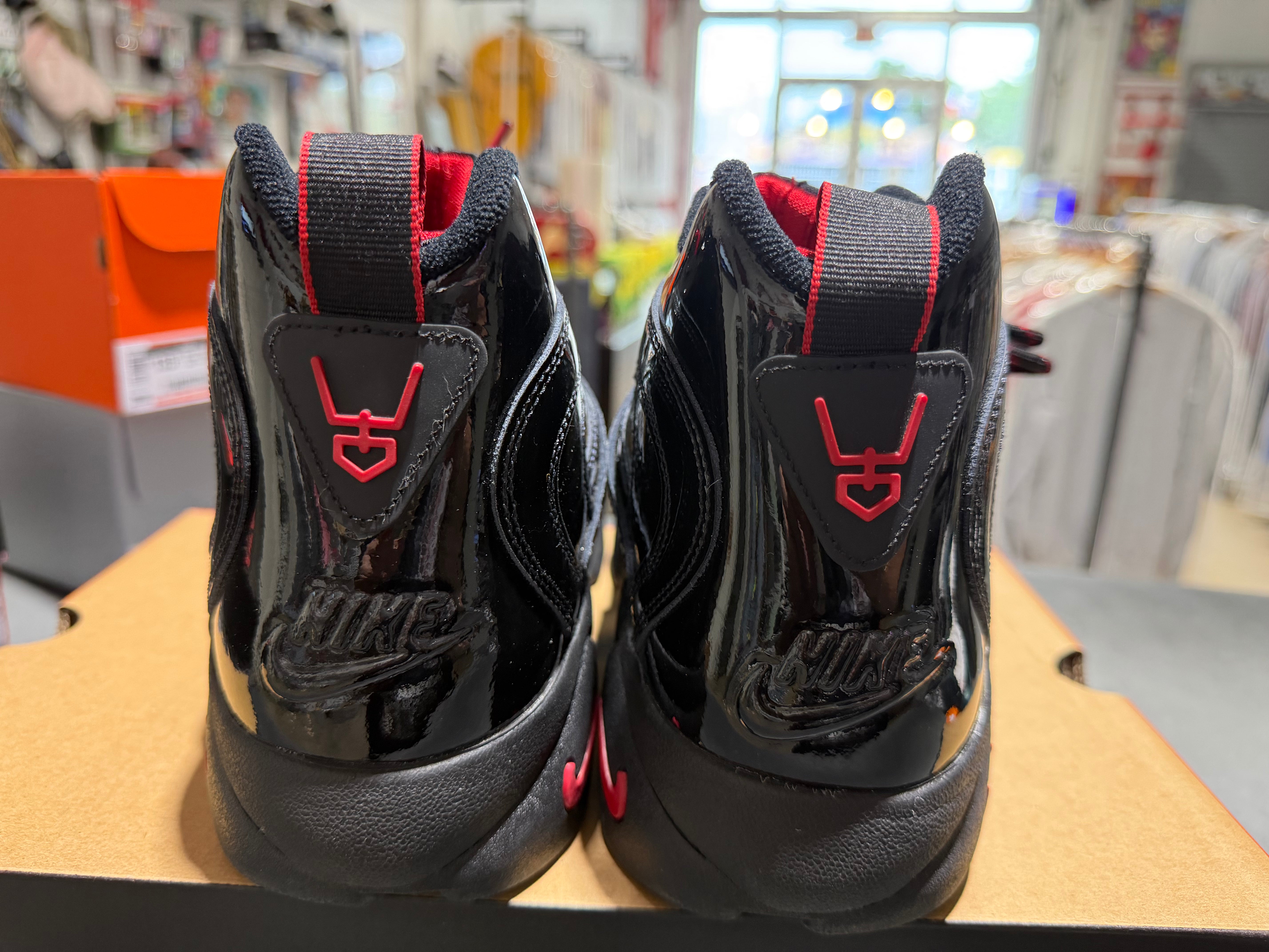 Nike Air Diamond Turf 2 - Black Patent Size 9.5