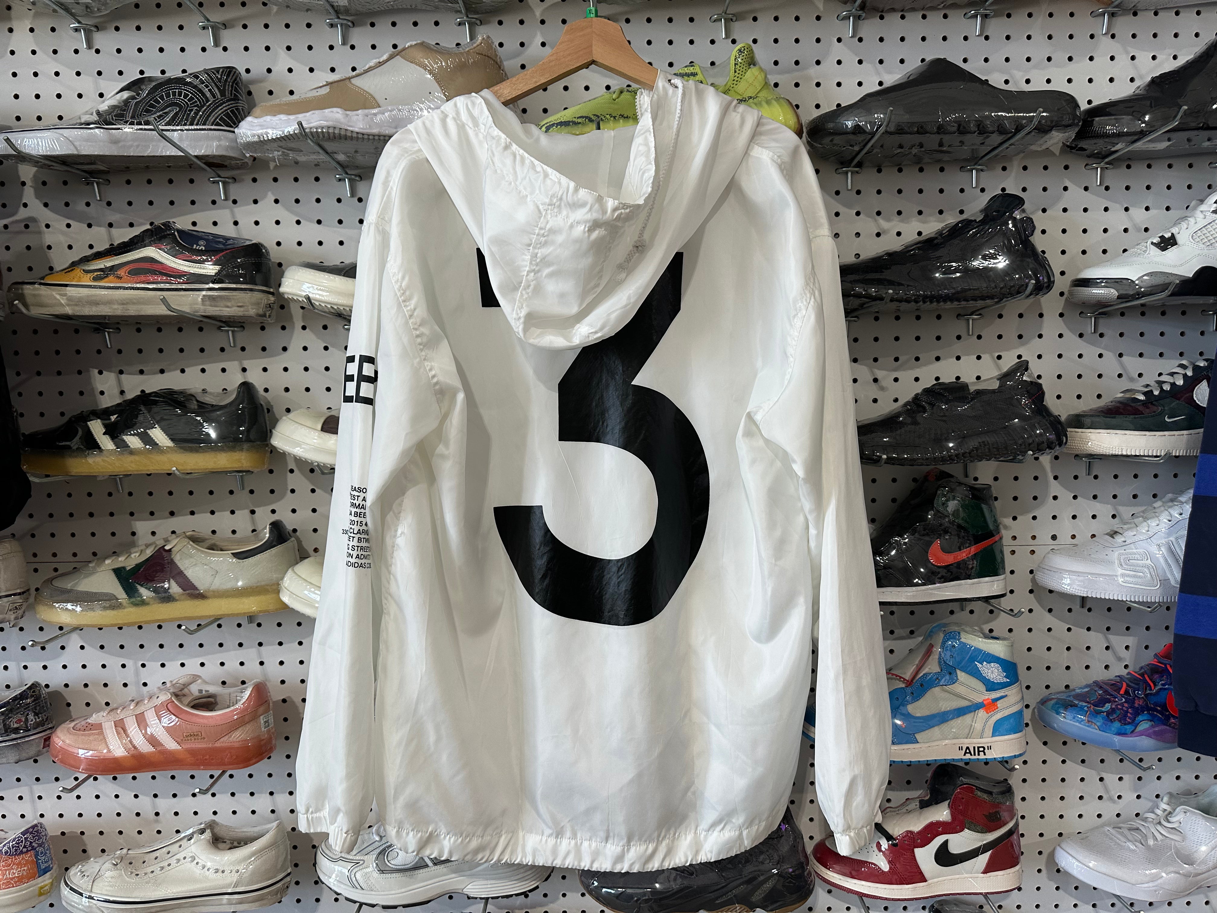 USED 2015 Kanye West Yeezys Tour Jacket - White Size XL